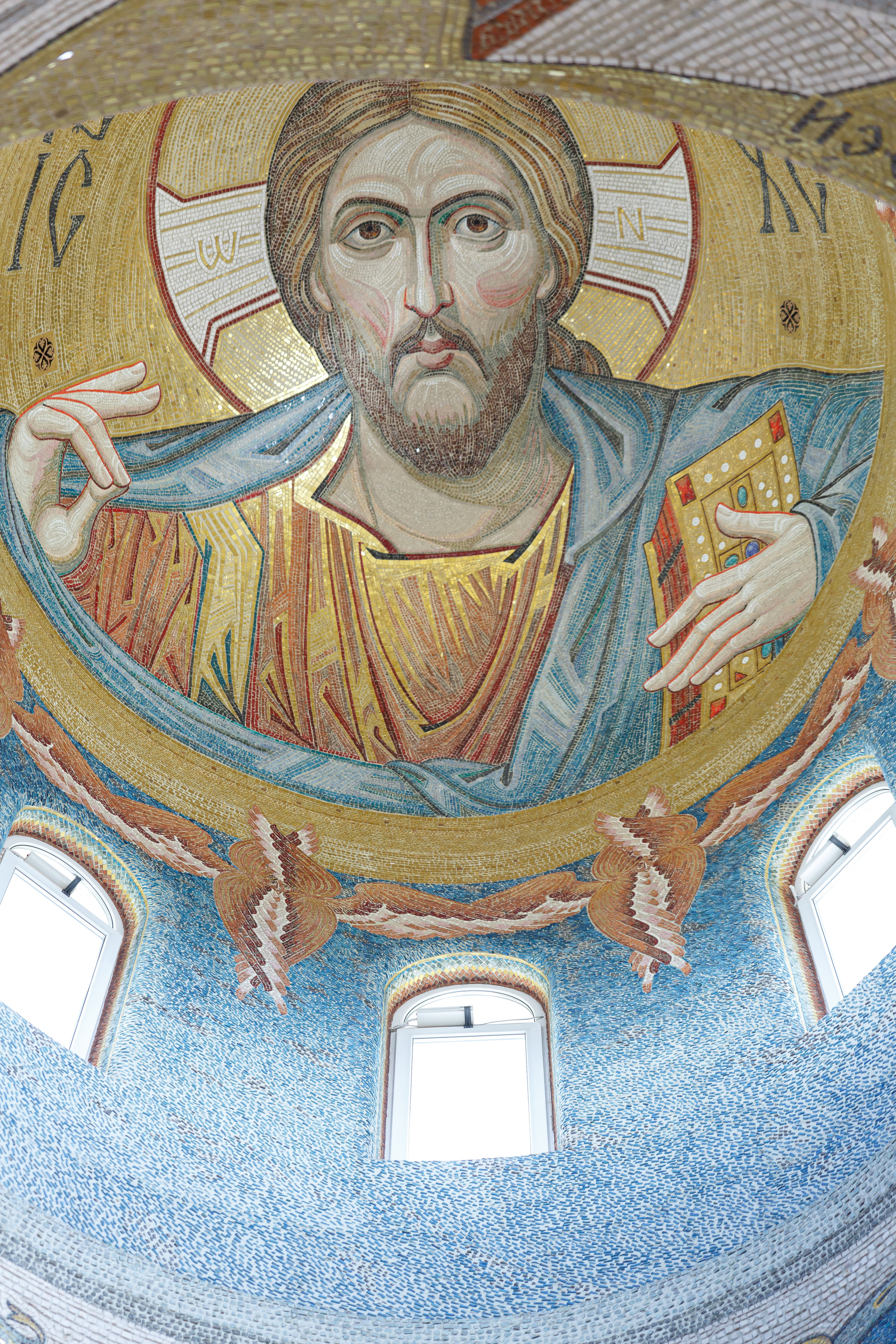 Успенский собор в монастыре Бештау. НИИКОРОВИН- мастерская мозаики и монументального искусства