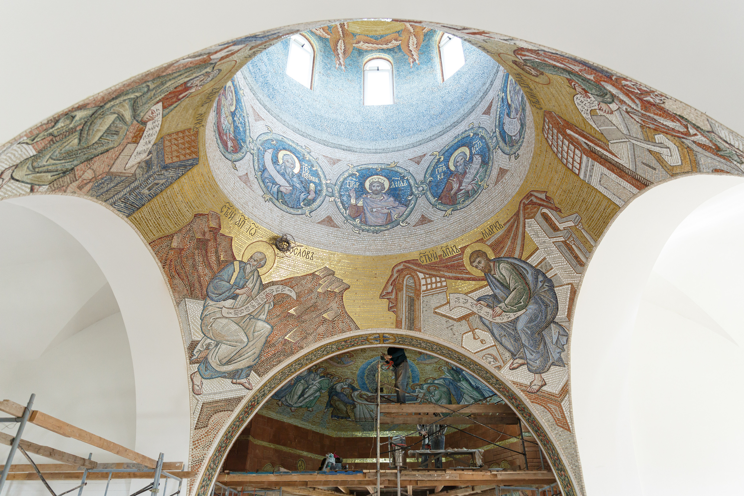 Успенский собор в монастыре Бештау. НИИКОРОВИН- мастерская мозаики и монументального искусства