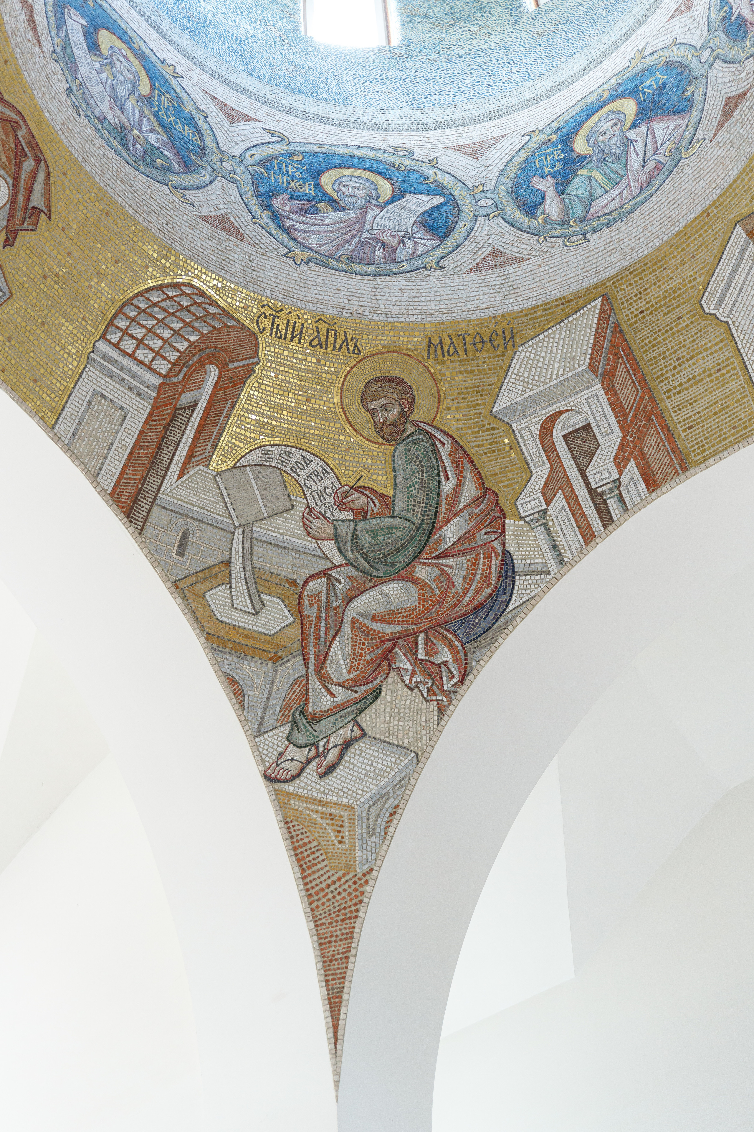 Успенский собор в монастыре Бештау. НИИКОРОВИН- мастерская мозаики и монументального искусства