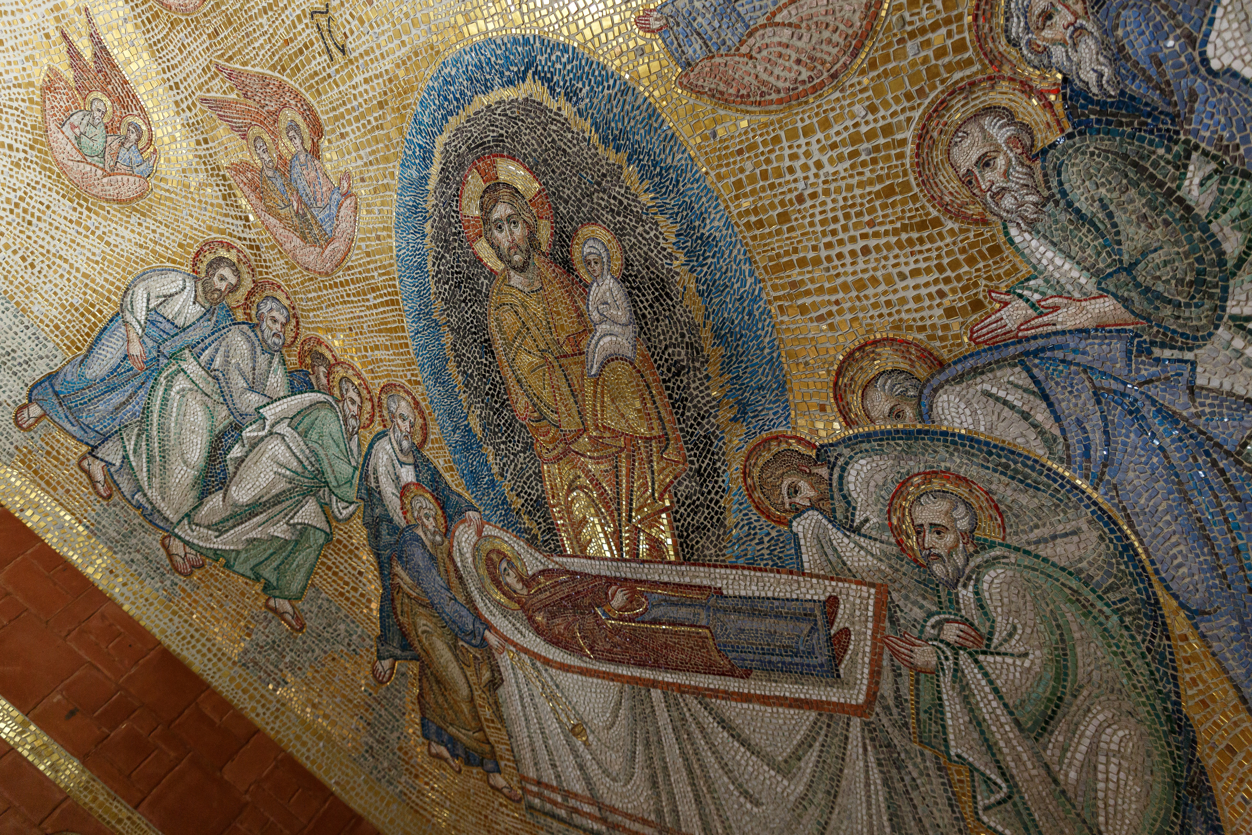 Успенский собор в монастыре Бештау. НИИКОРОВИН- мастерская мозаики и монументального искусства