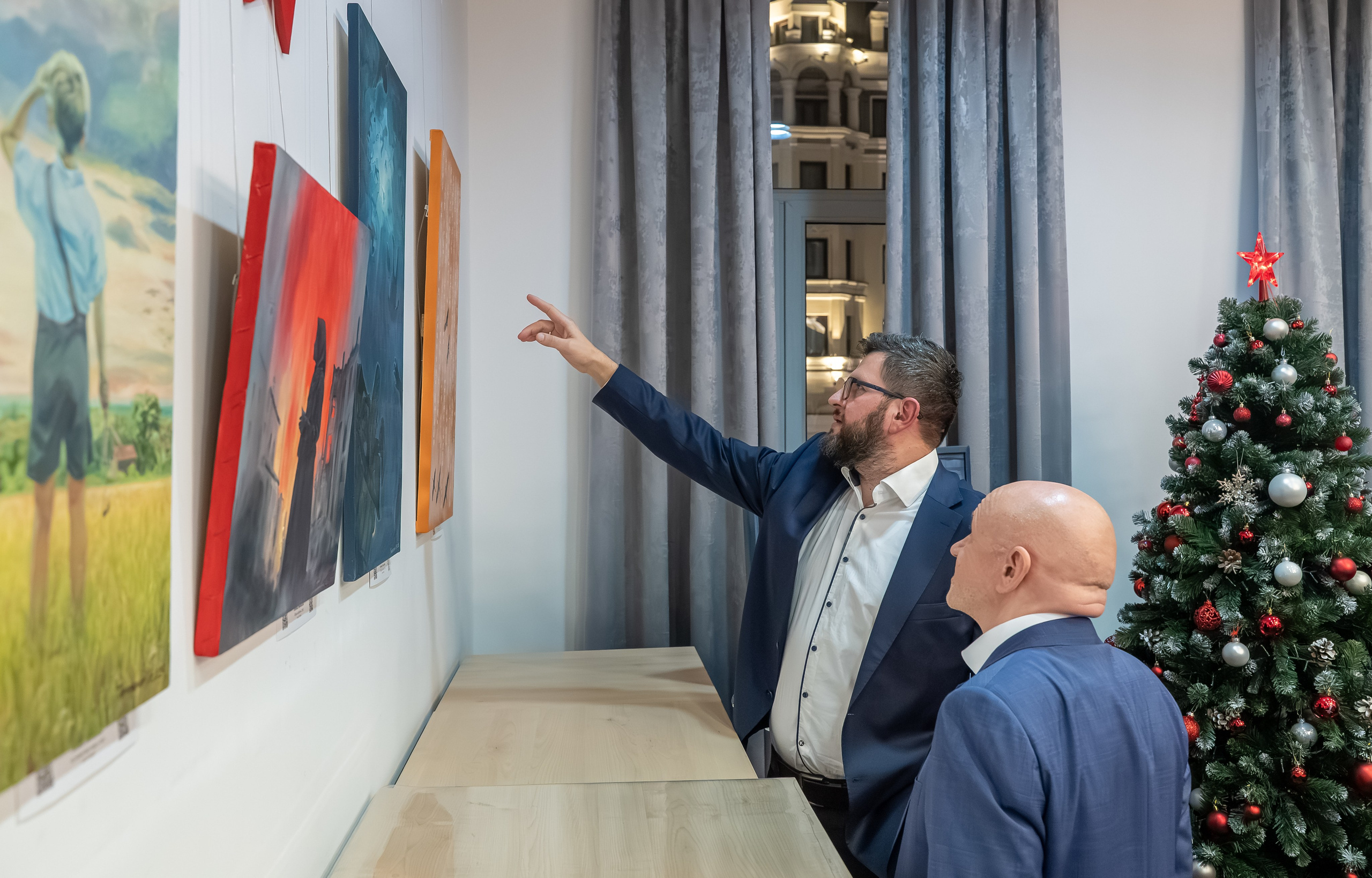 Выставка «МЫ — НАСЛЕДНИКИ ПОБЕДЫ». Фотограф в Москве