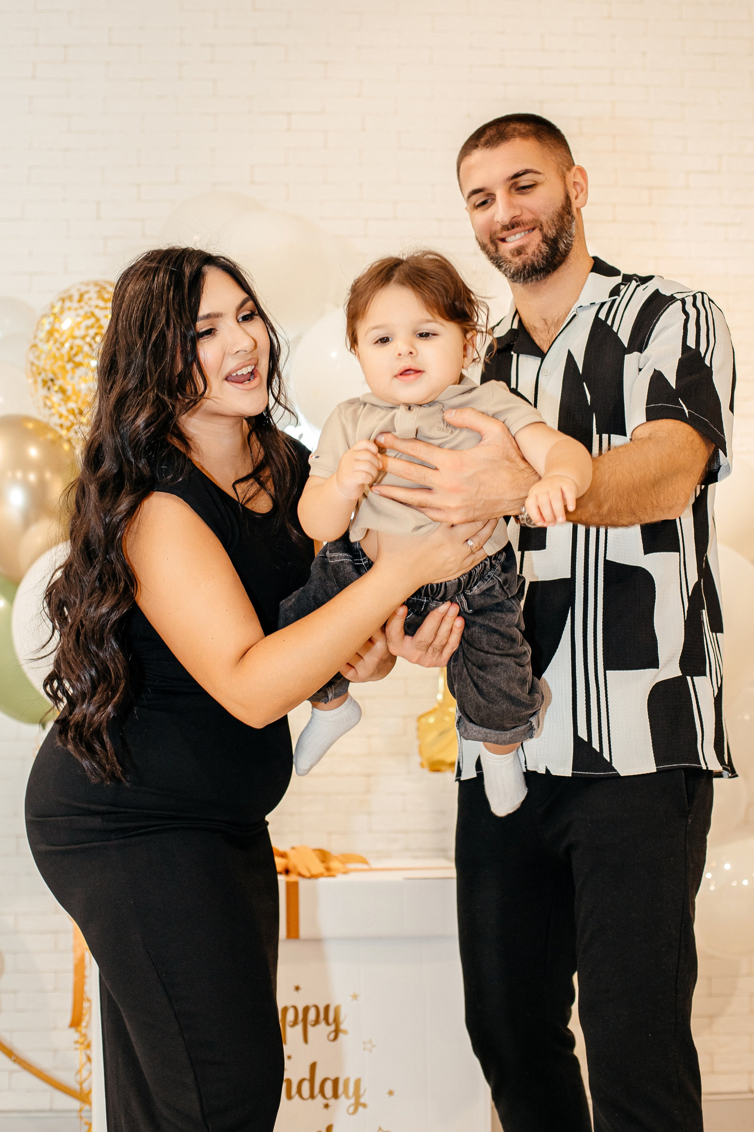 Камилю 1 годик — студия. Elena Sova — семейный и женский фотограф в Санкт-Петербурге