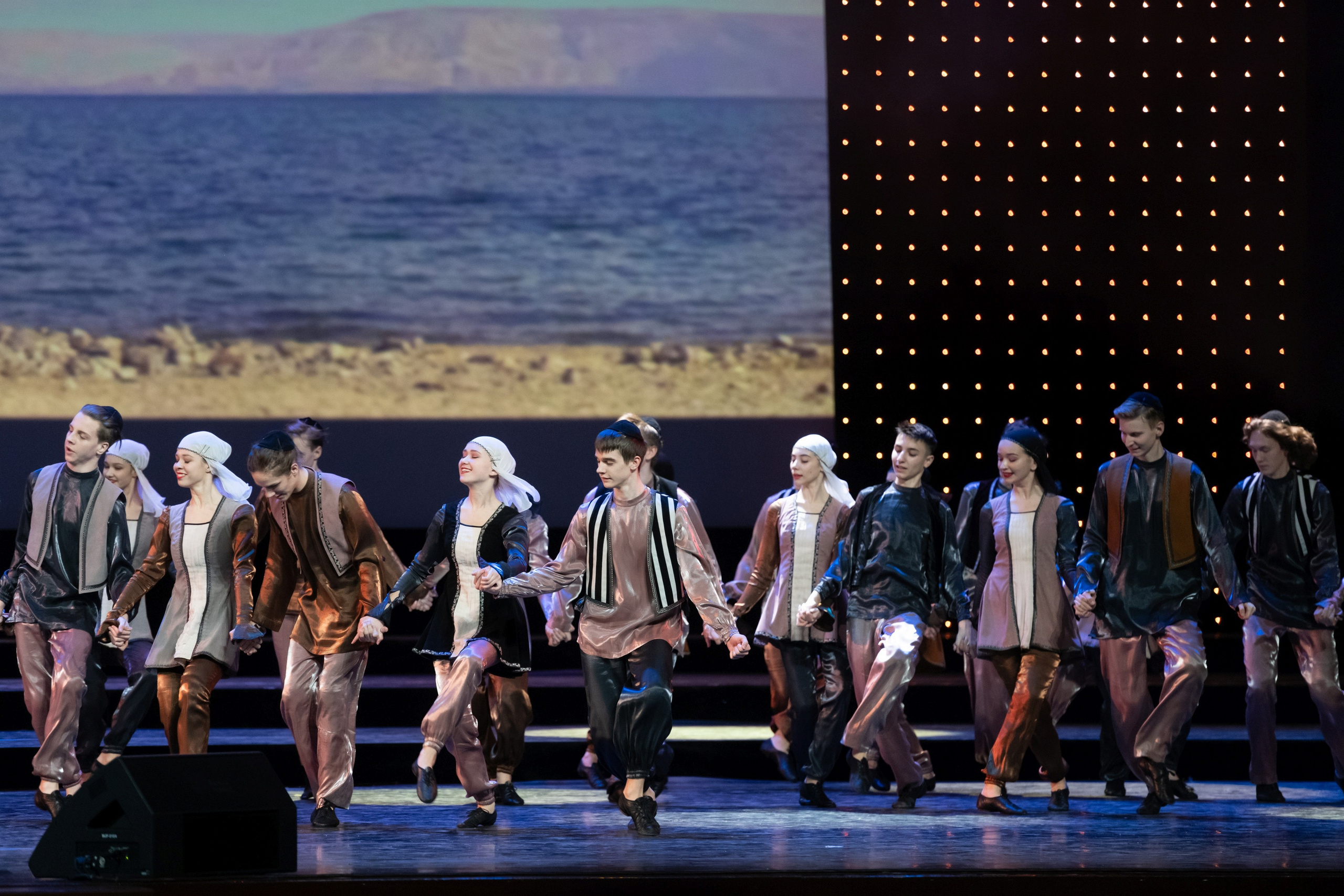 2 февраля, концерт Таланты России, Кремлевский Дворец. Золотое яблочко