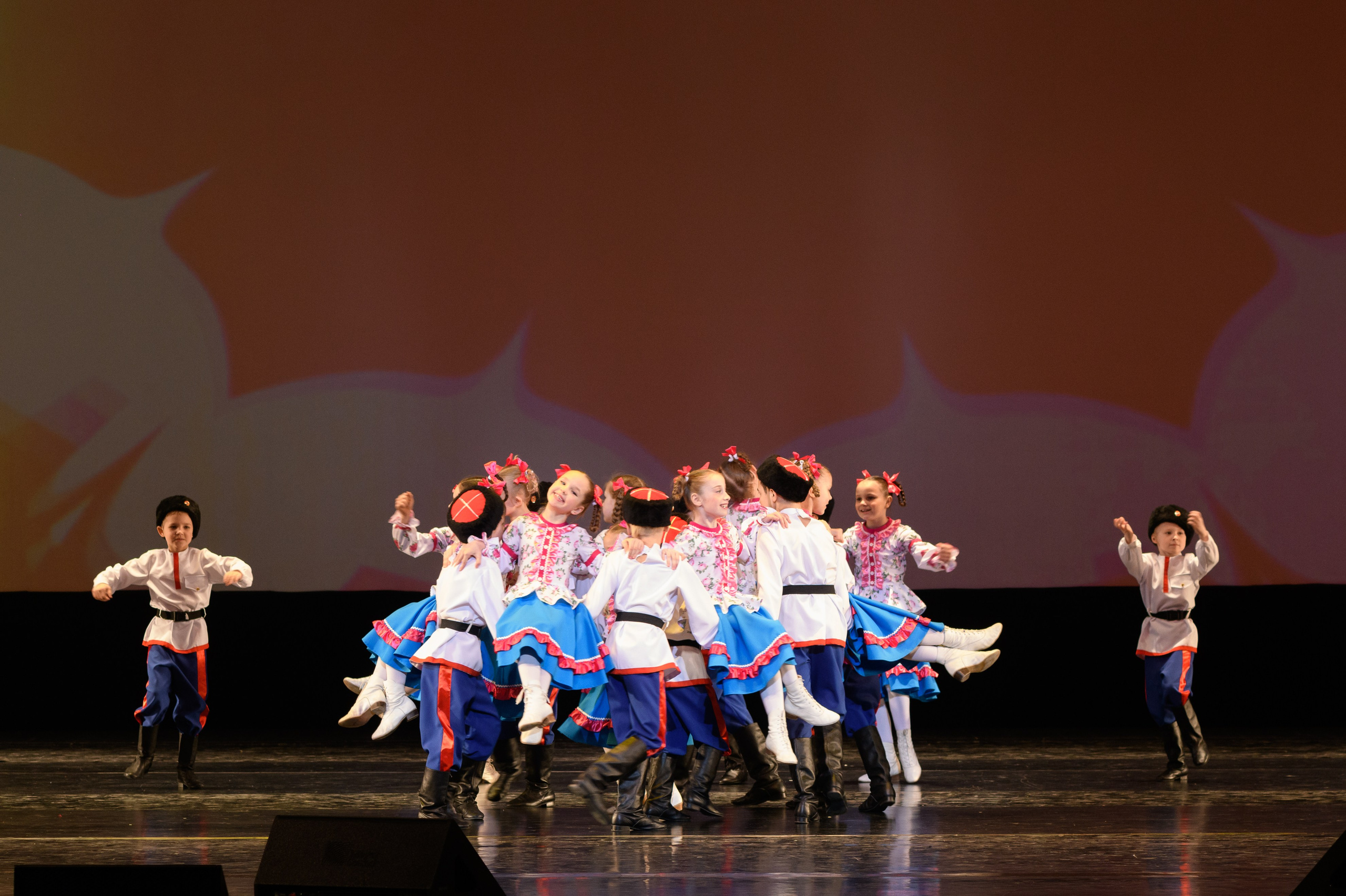 23 апреля, часть 2, БКЗ Октябрьский, г. Санкт-Петербург. Золотое яблочко