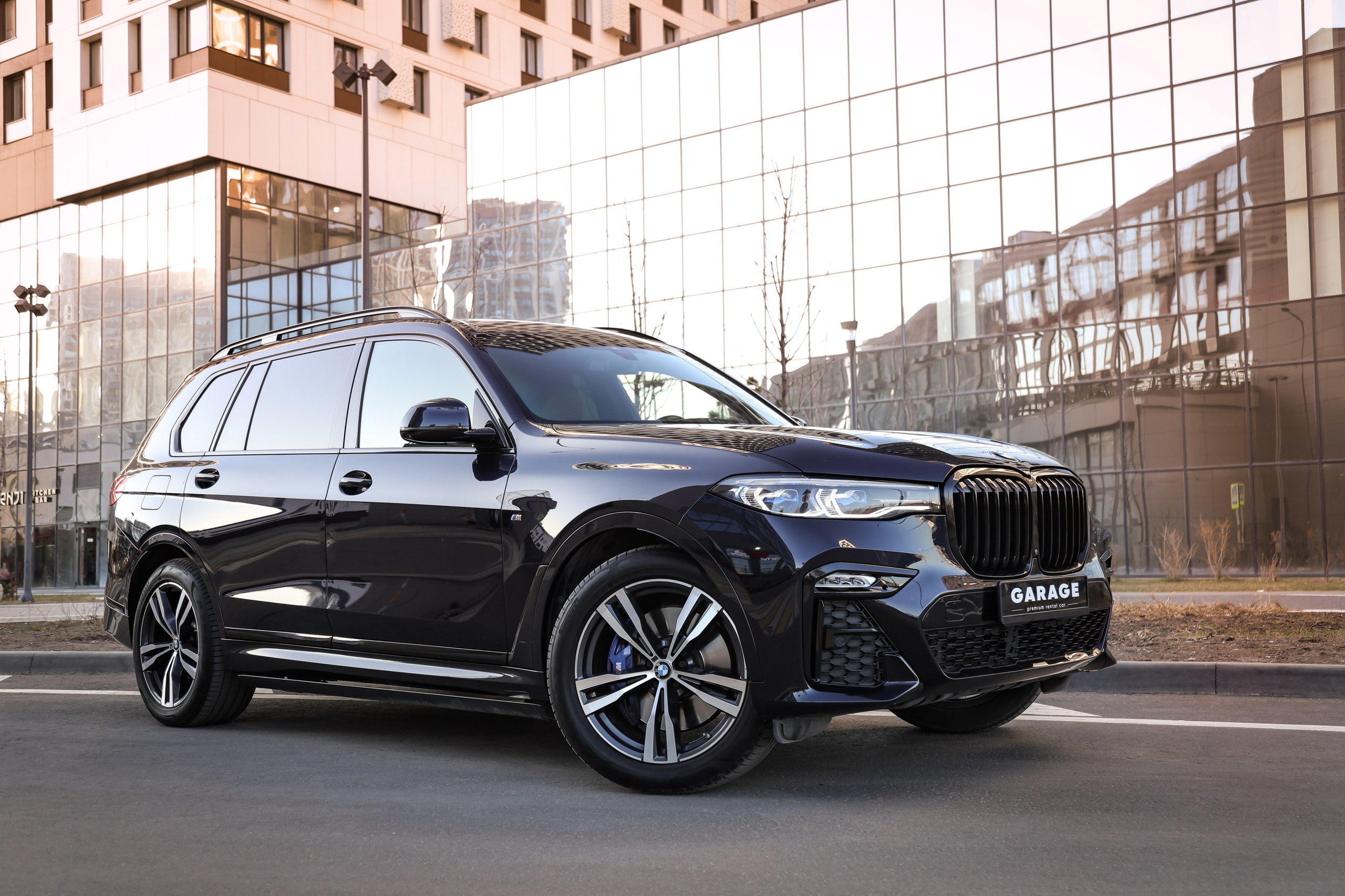 2020 BMW X7 XDrive 40i. Mixturecaptures