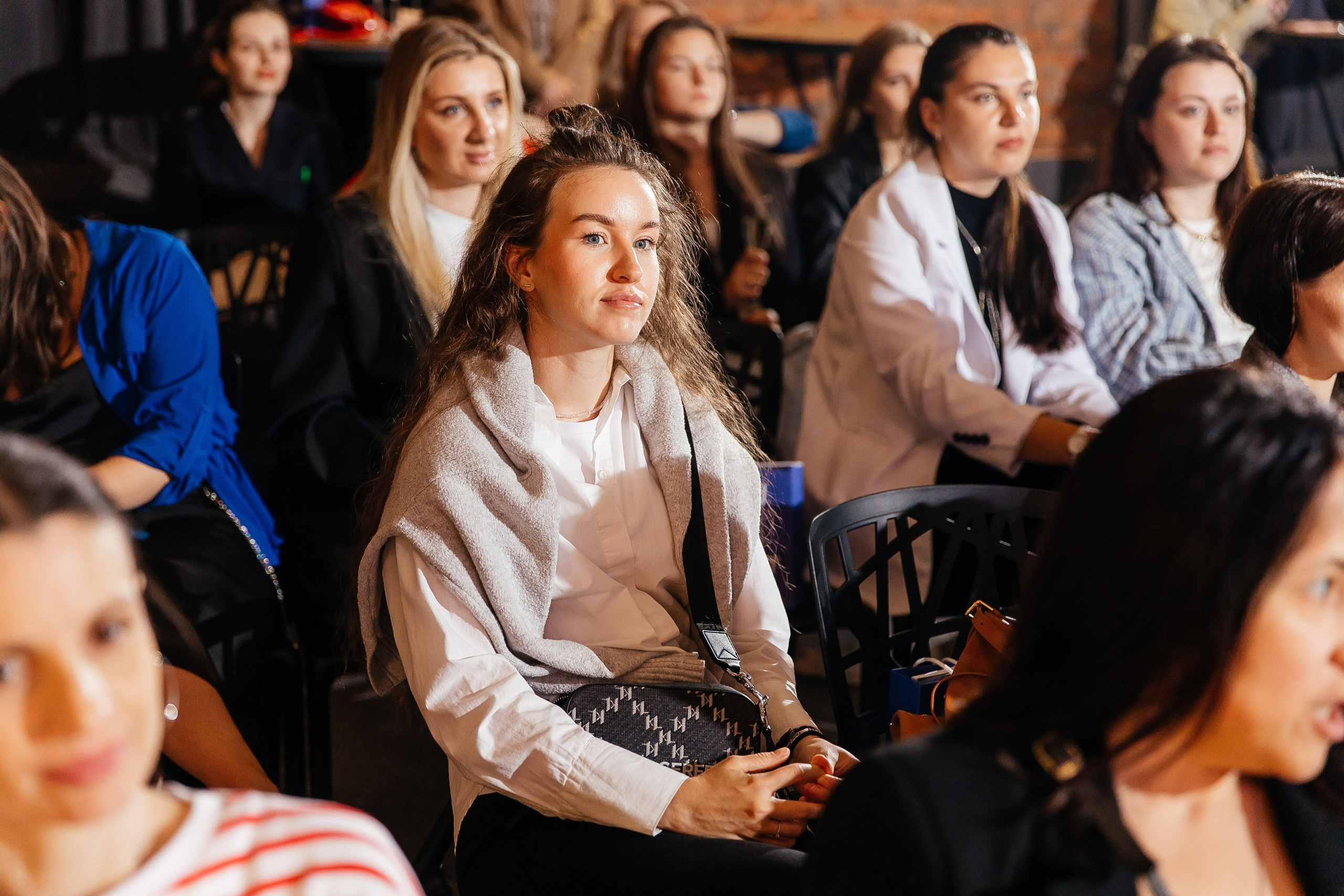 Презентация новинок систем света Maytoni в One way loft. Фотограф в Красноярске Надежда Воскресенская