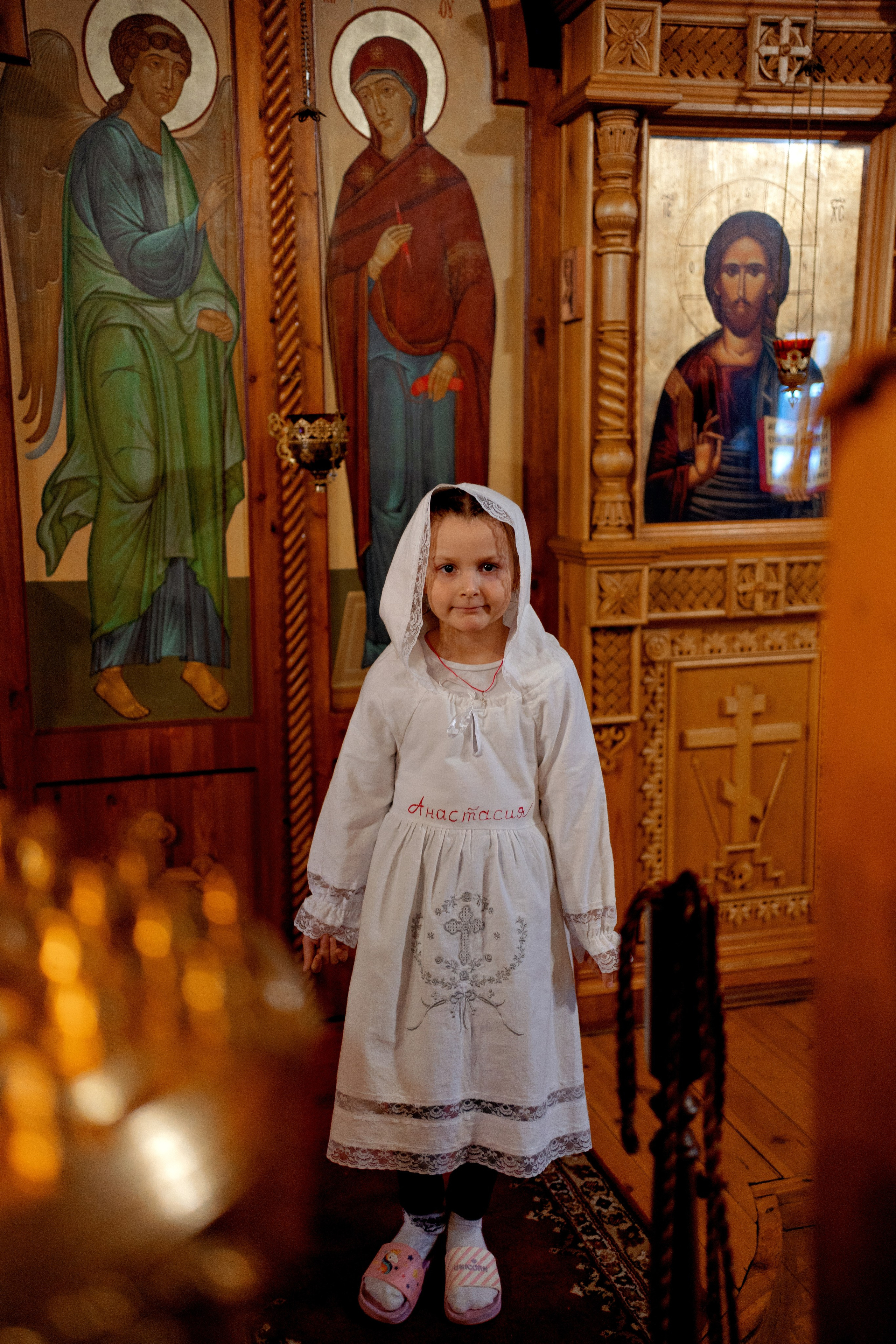 Таинство Крещения в храме Преподобного Сергия Радонежского в Новых Ватутинках…. Семейный и детский фотограф в Москве Екатерина Офицерова