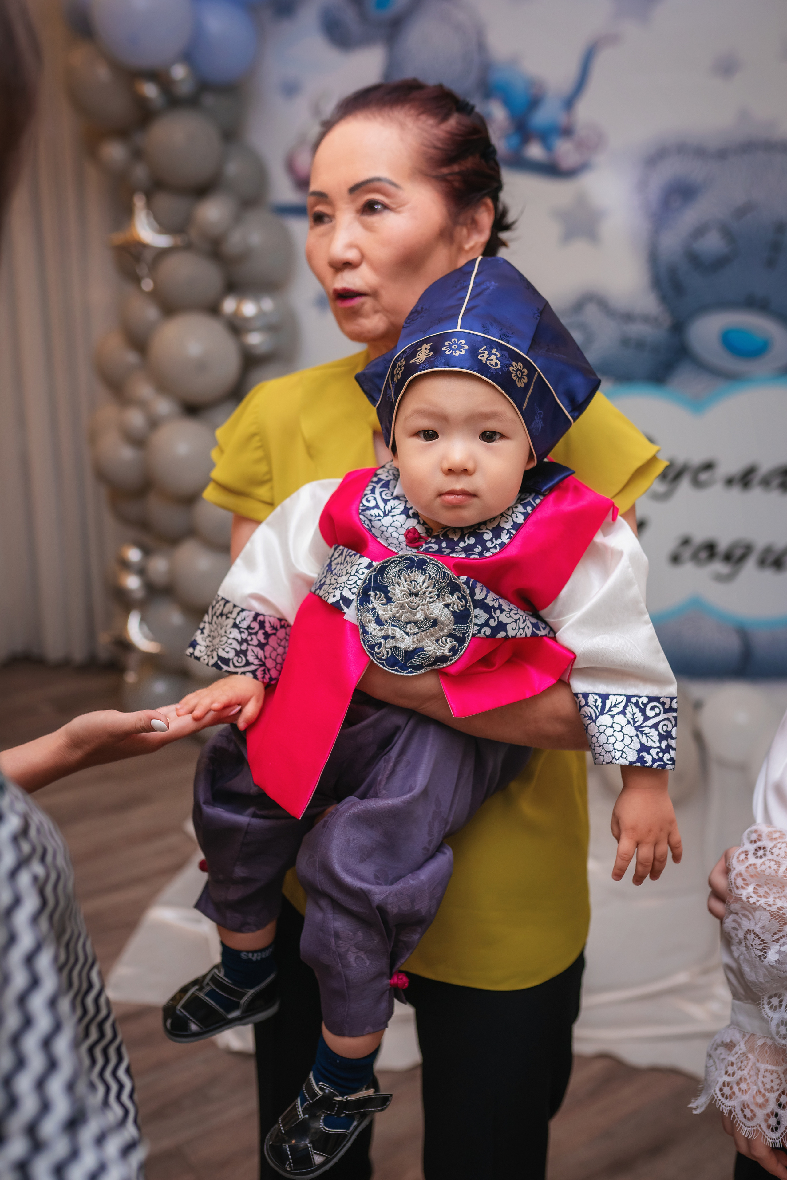 Руслану годик. Семейный фотограф в Алматы Анжелика Али Номан