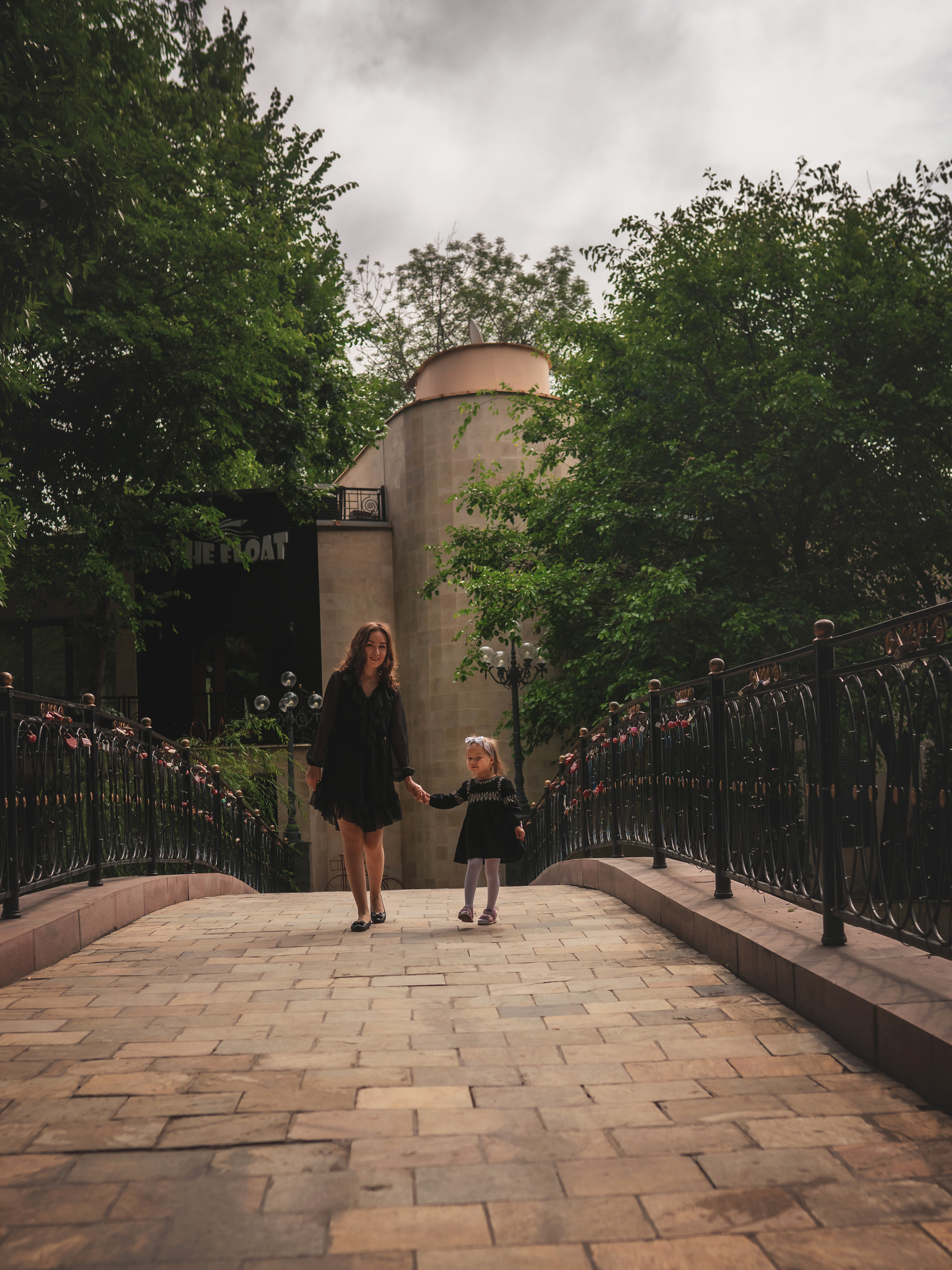 Асель и Айлин. Семейный фотограф в Алматы Анжелика Али Номан