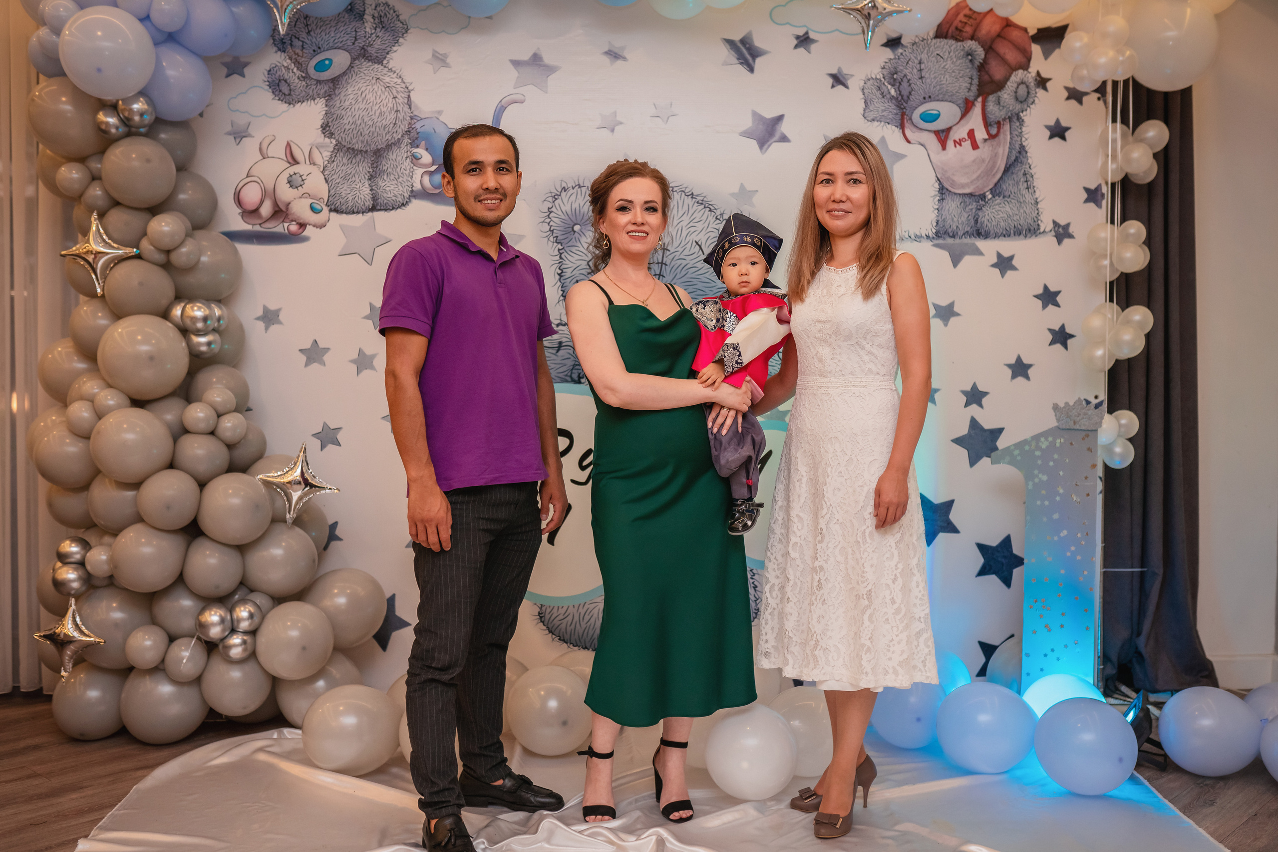 Руслану годик. Семейный фотограф в Алматы Анжелика Али Номан