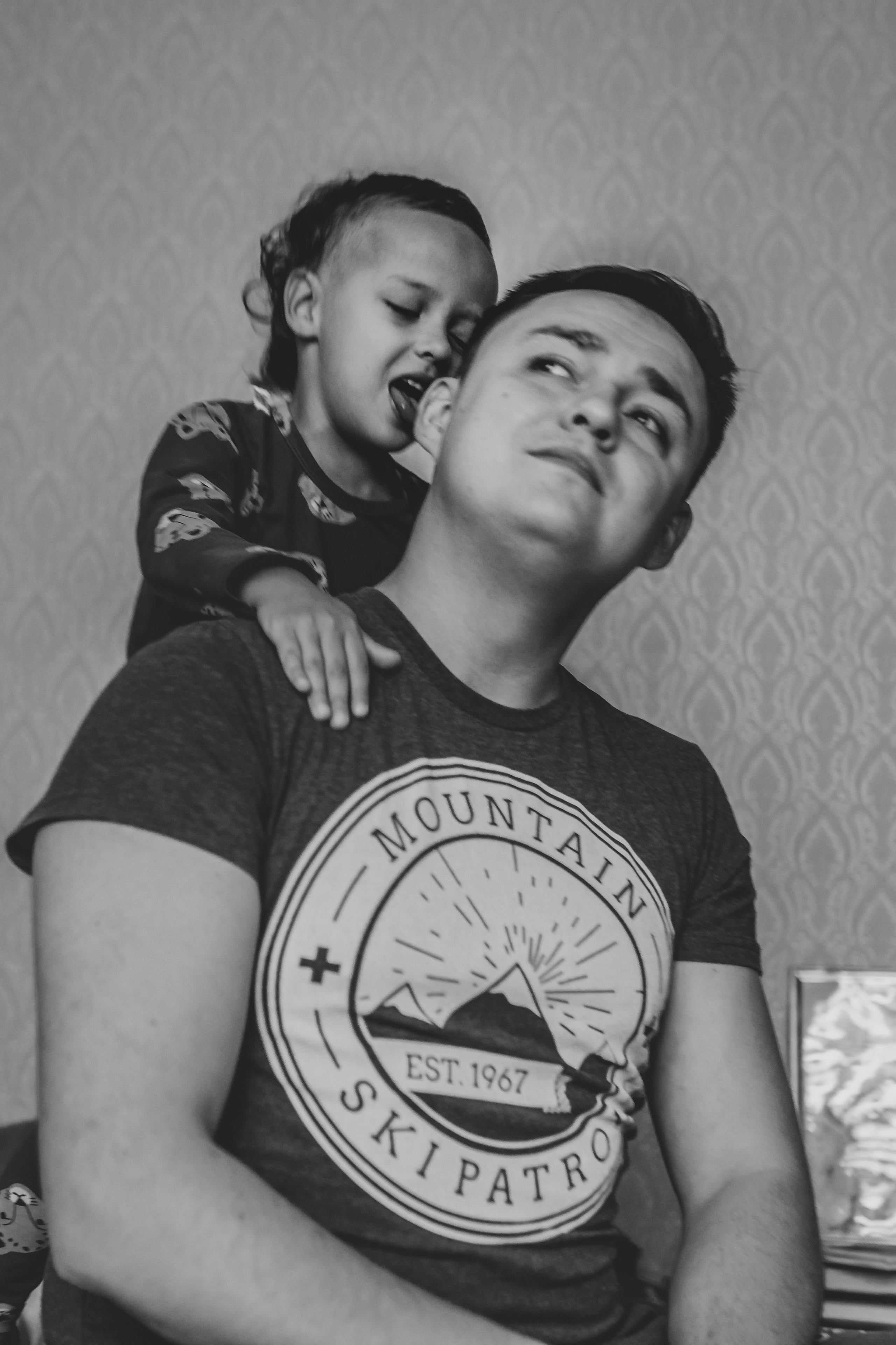 Дима, Алиса, Тёма. Семейный фотограф в Алматы Анжелика Али Номан