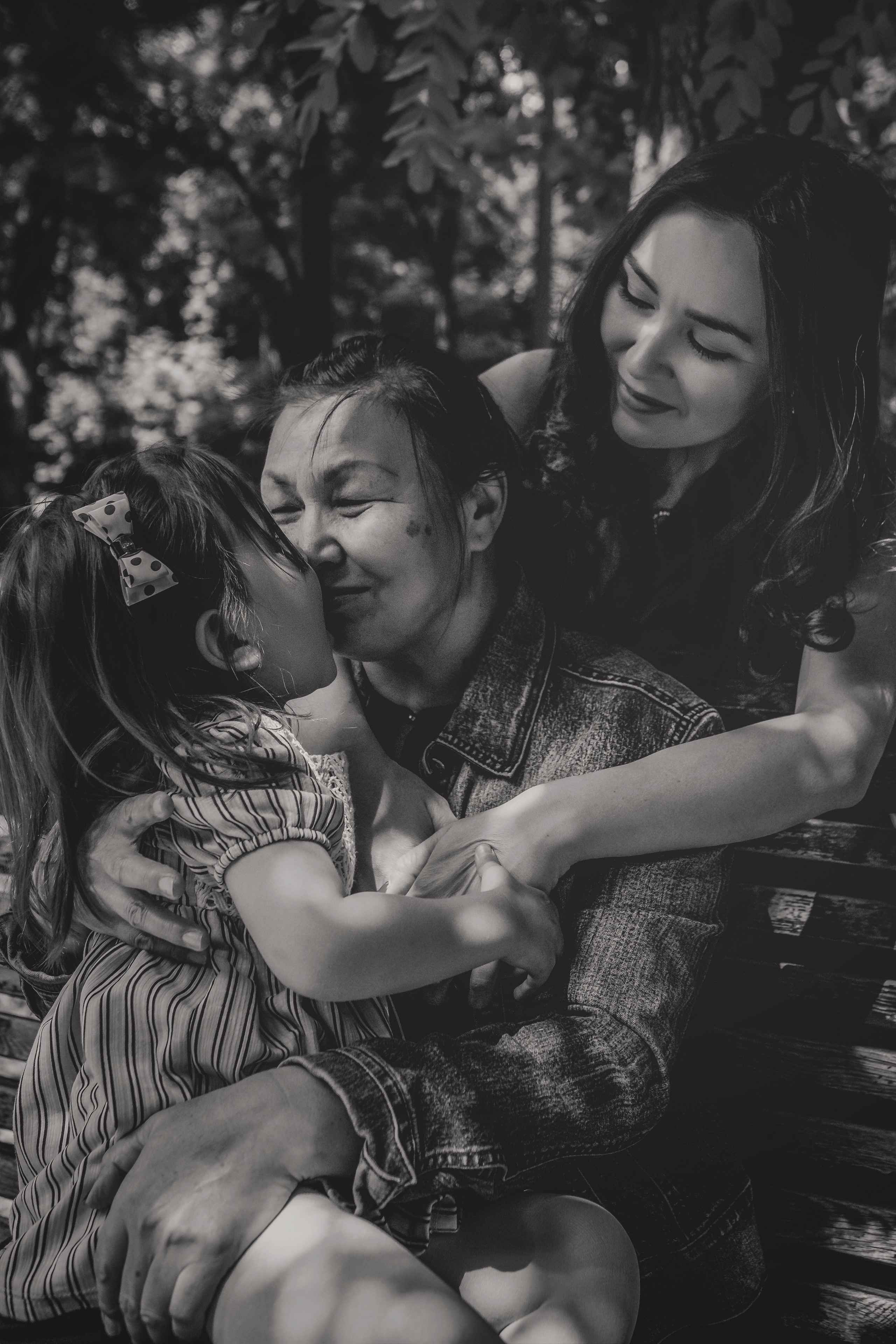 Асель и Айлин. Семейный фотограф в Алматы Анжелика Али Номан