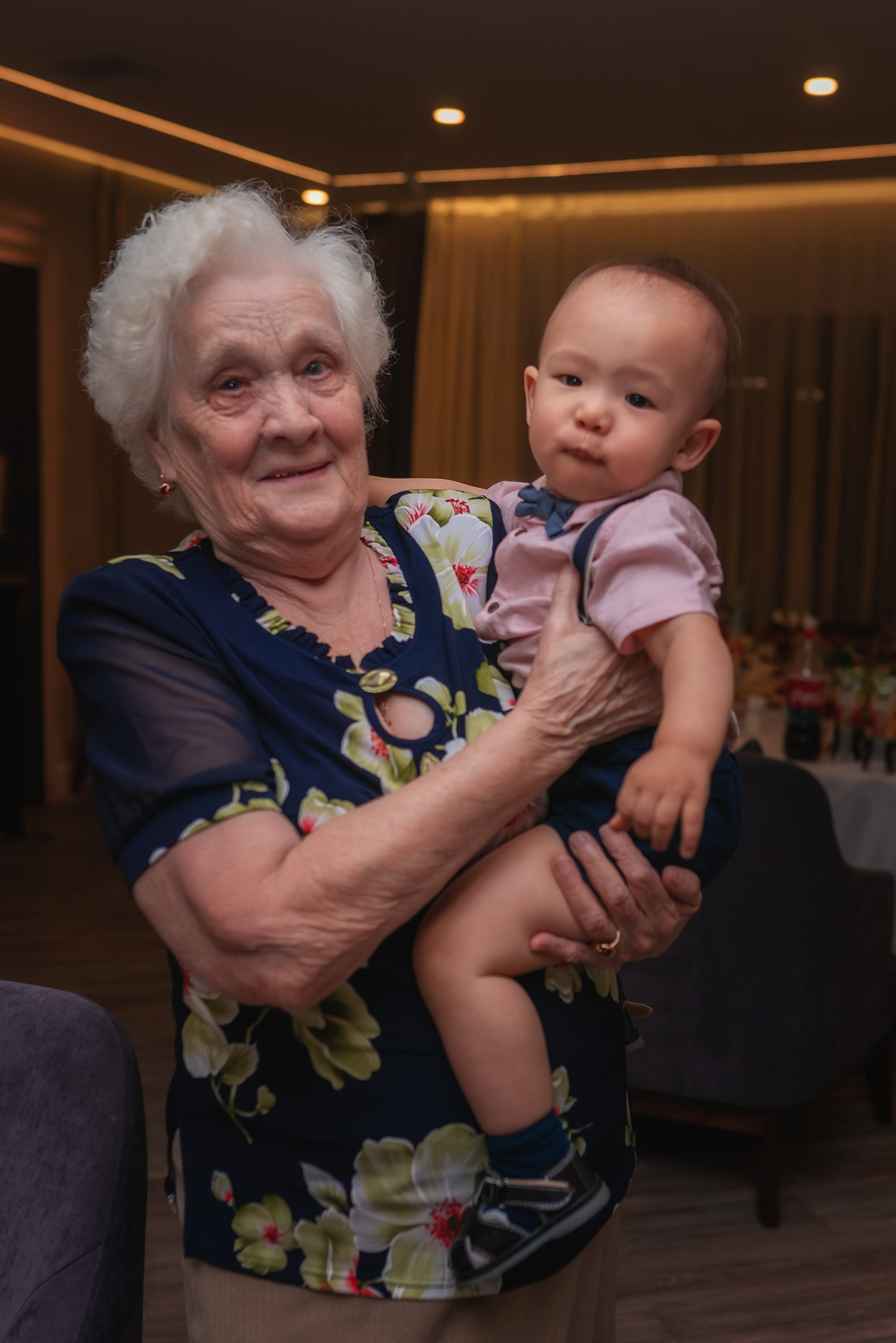 Руслану годик. Семейный фотограф в Алматы Анжелика Али Номан