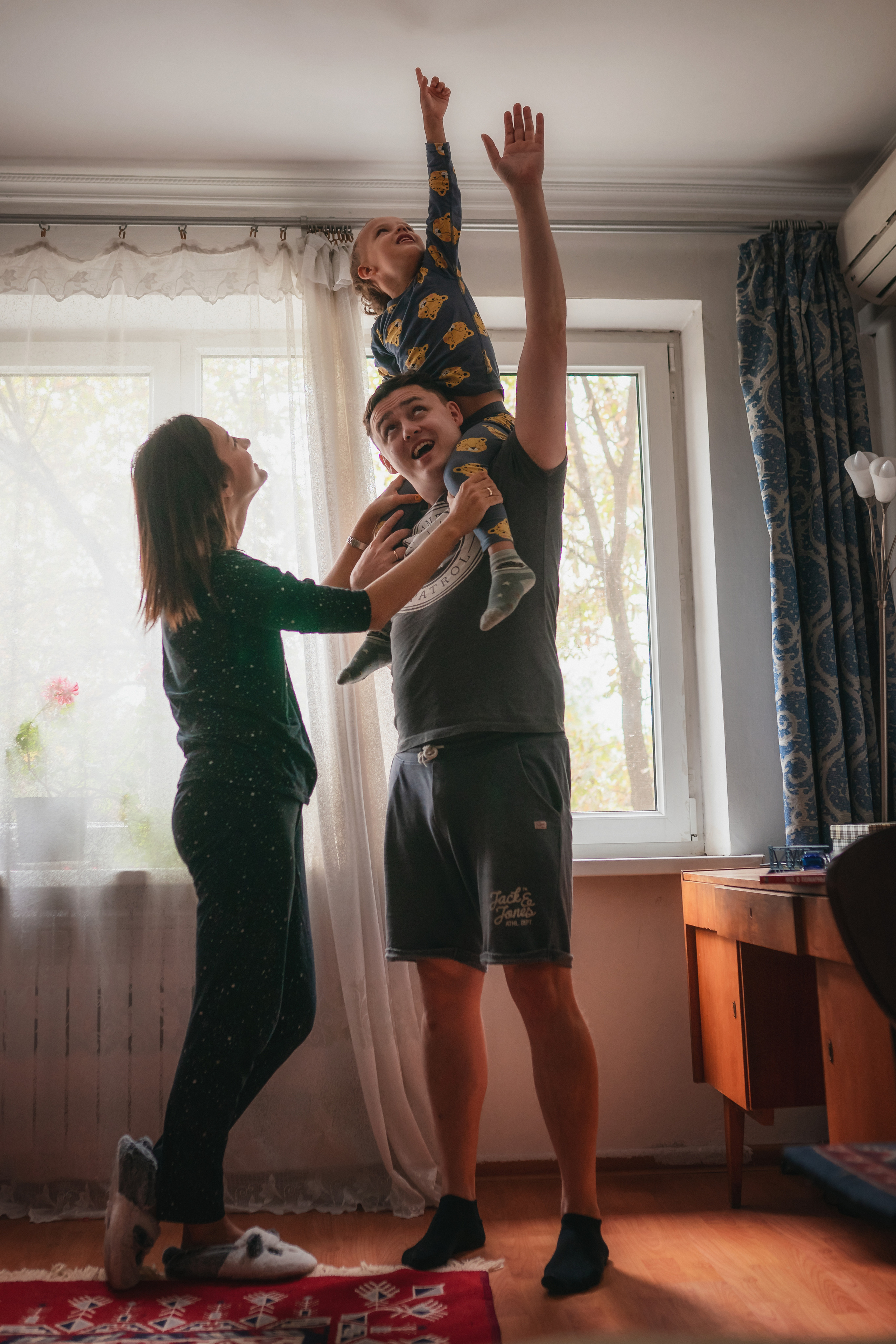 Дима, Алиса, Тёма. Семейный фотограф в Алматы Анжелика Али Номан