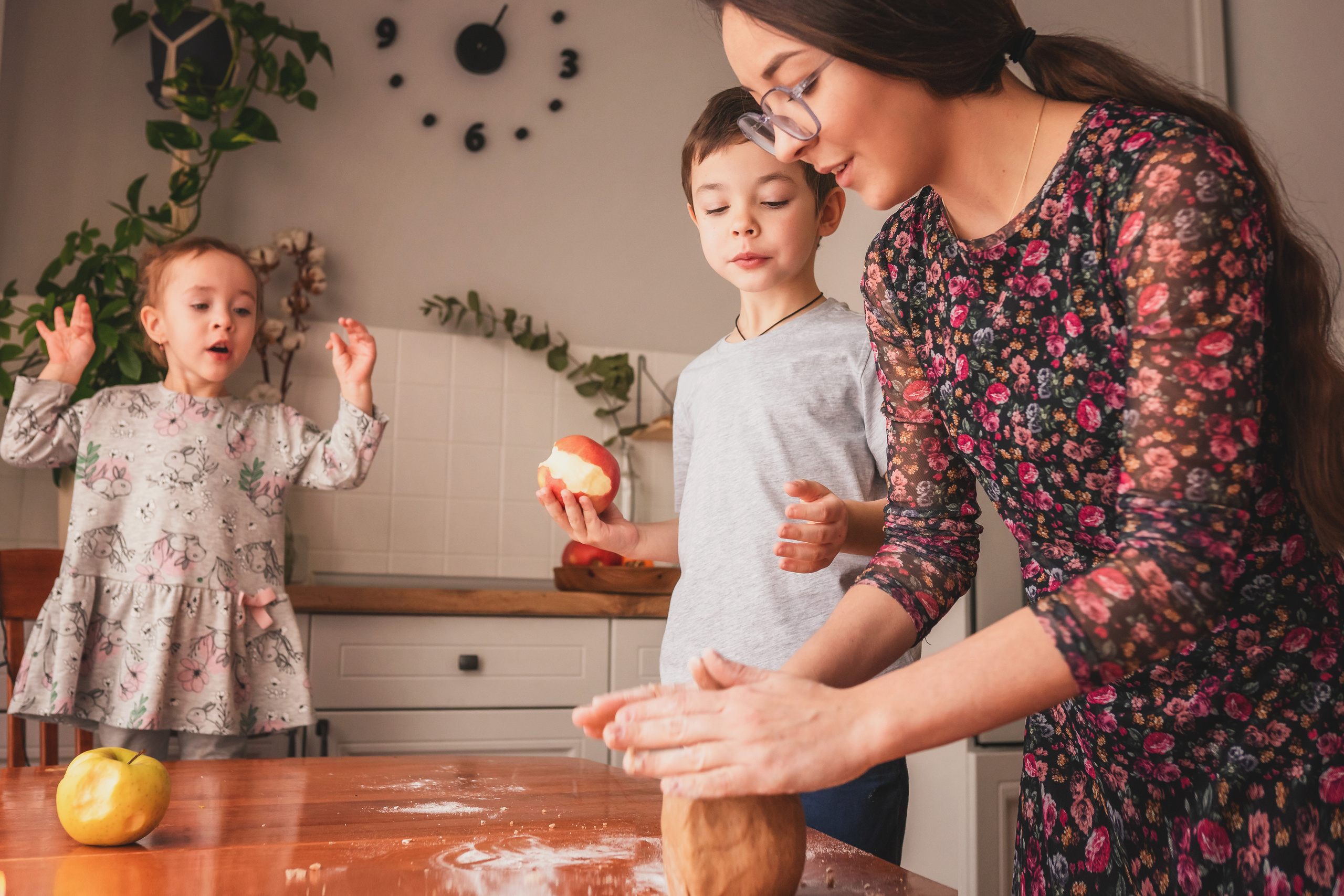Егор, Руслана, Глеб, Мария. Семейный фотограф в Алматы Анжелика Али Номан