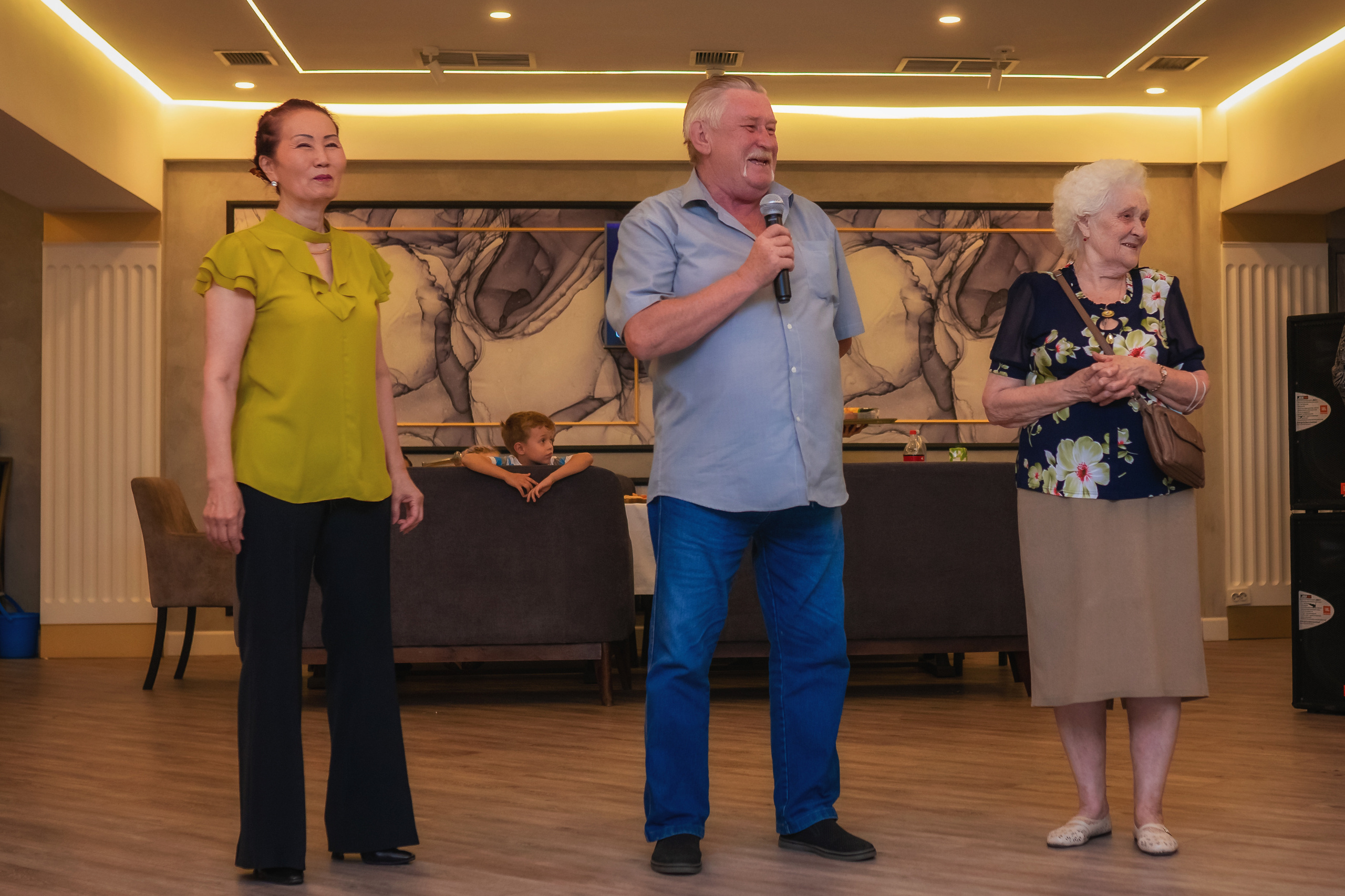 Руслану годик. Семейный фотограф в Алматы Анжелика Али Номан