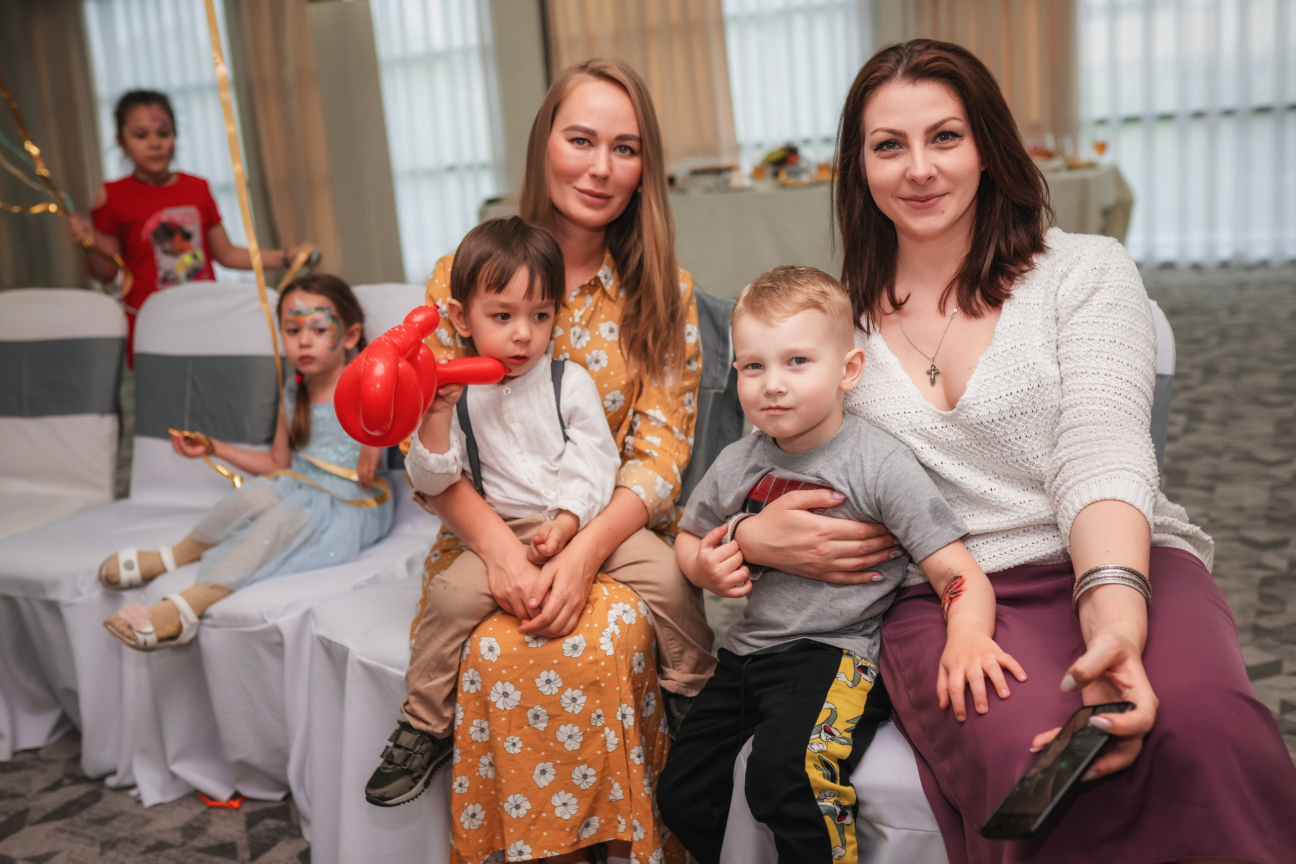 Мария и Анастасия. Семейный фотограф в Алматы Анжелика Али Номан