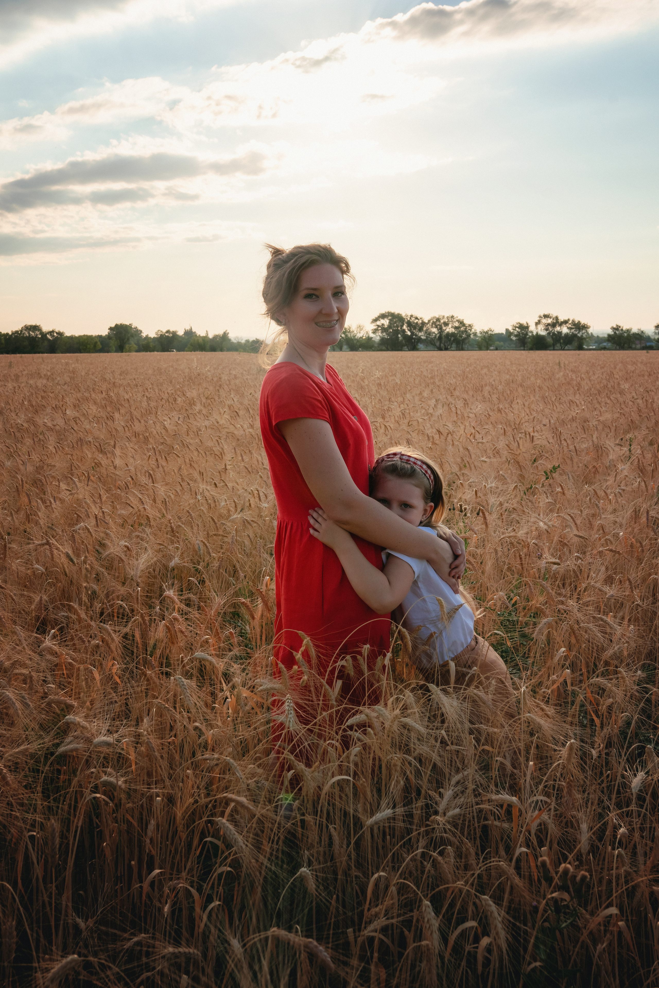 Миша, Настя, Полина и Леша в поле. Семейный фотограф в Алматы Анжелика Али Номан