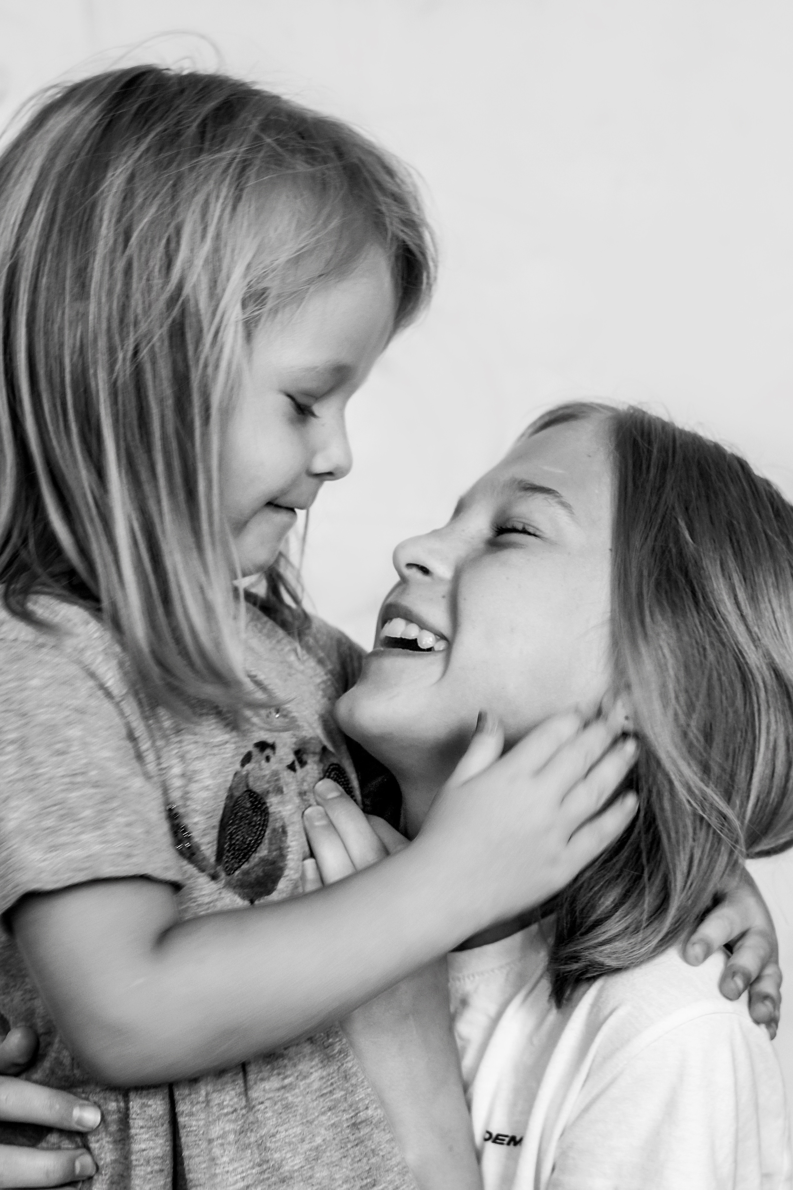 Люба и Алена. Семейный фотограф в Алматы Анжелика Али Номан