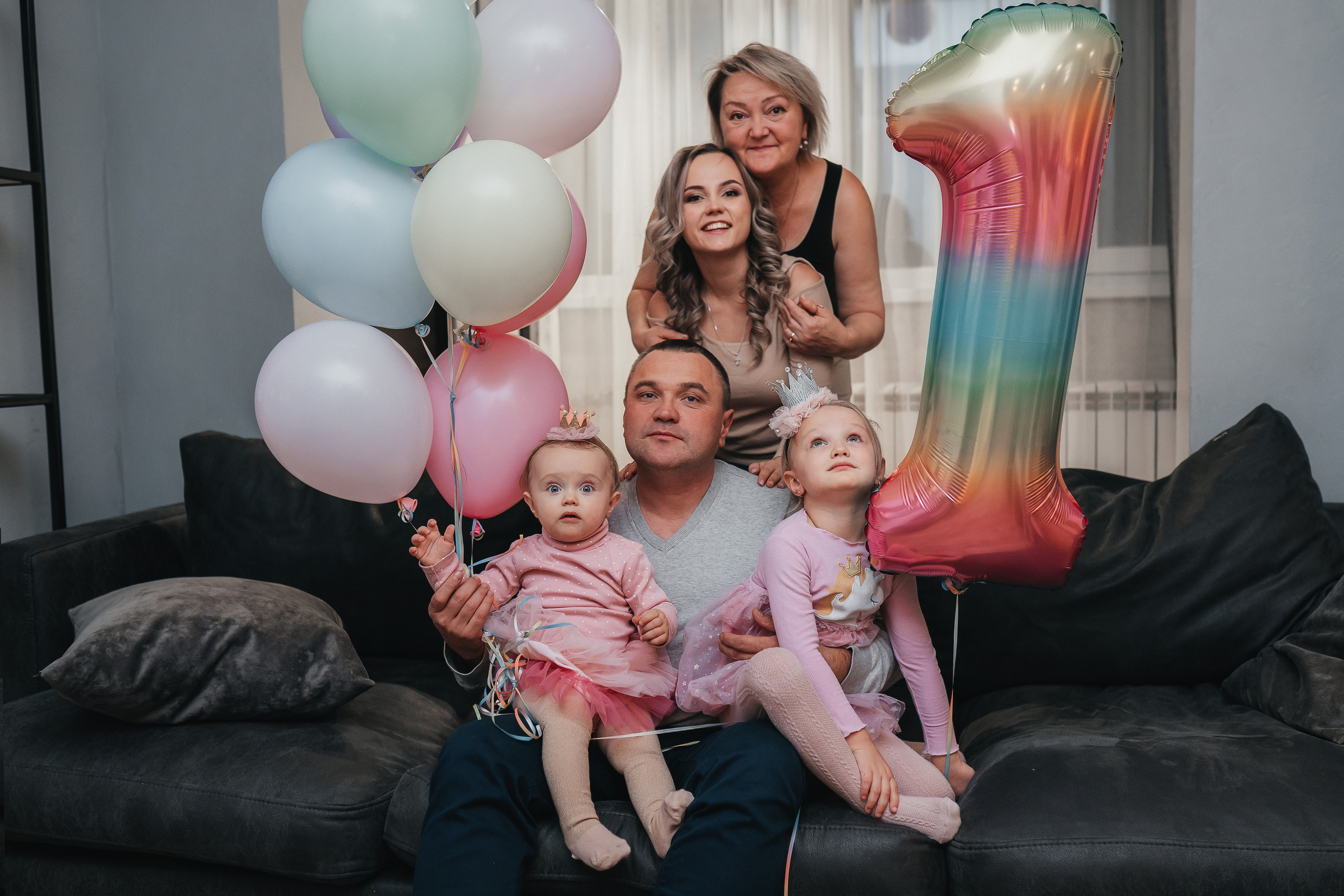 Годик Алисы дома. Семейный фотограф в Алматы Анжелика Али Номан