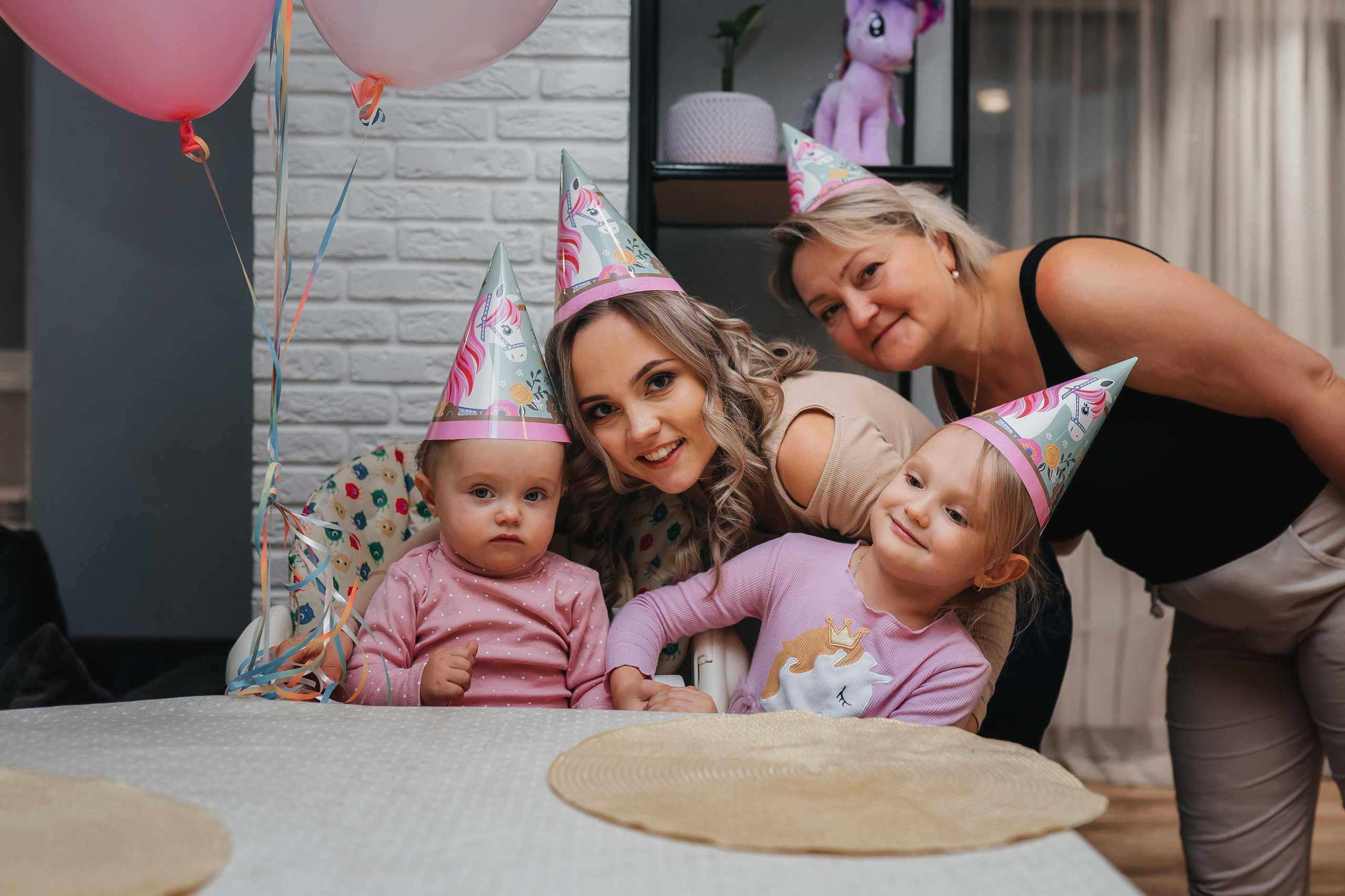 Годик Алисы дома. Семейный фотограф в Алматы Анжелика Али Номан