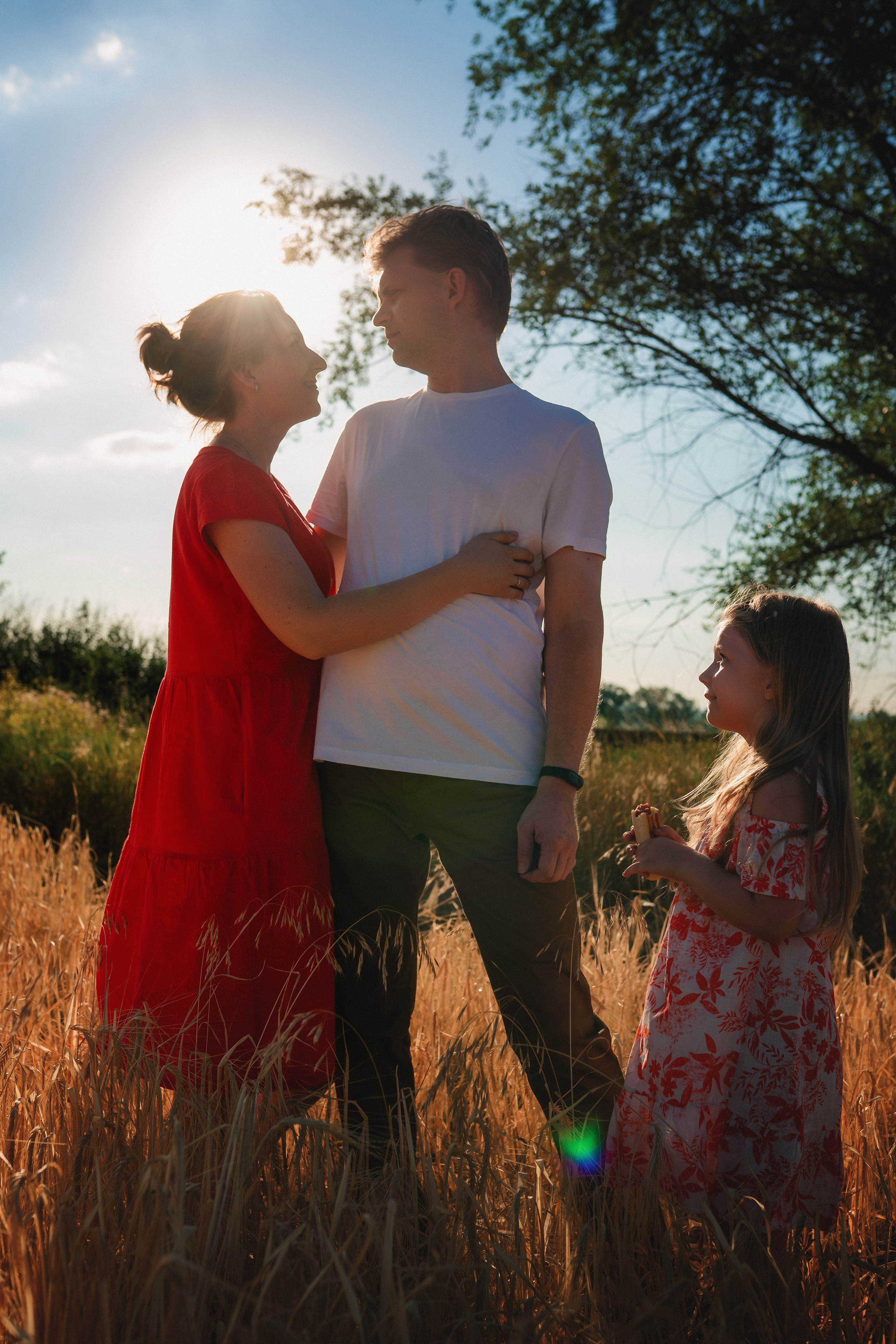 Миша, Настя, Полина и Леша в поле. Семейный фотограф в Алматы Анжелика Али Номан