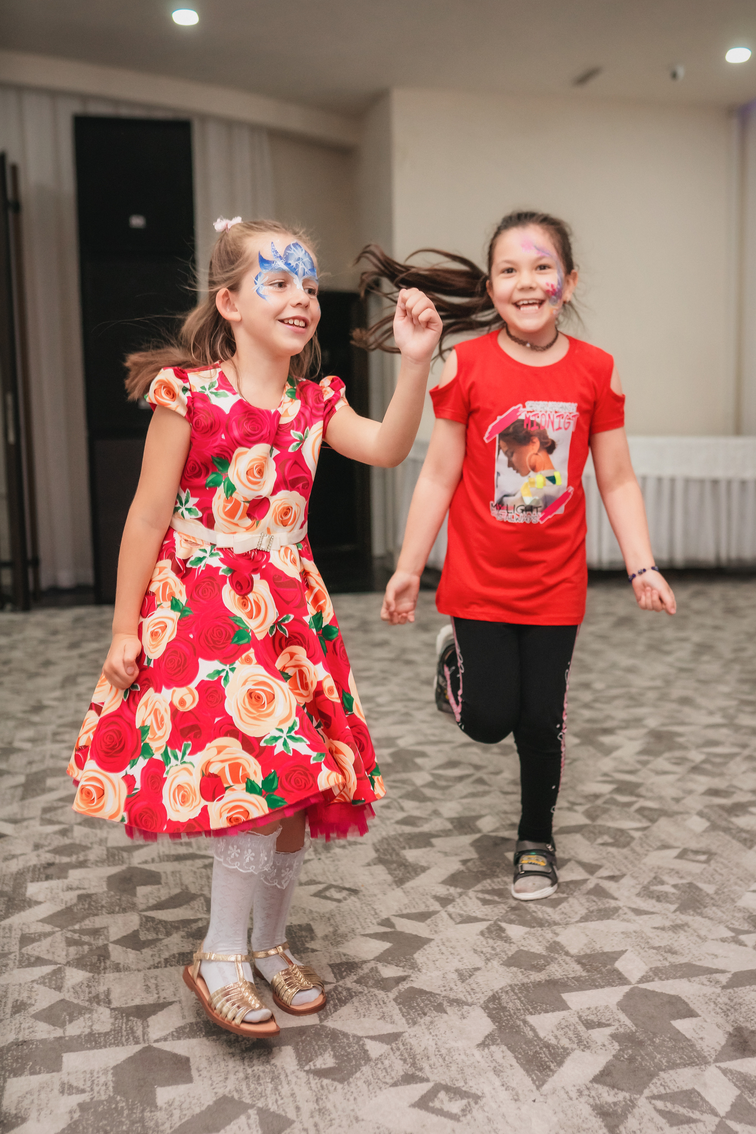 Мария и Анастасия. Семейный фотограф в Алматы Анжелика Али Номан