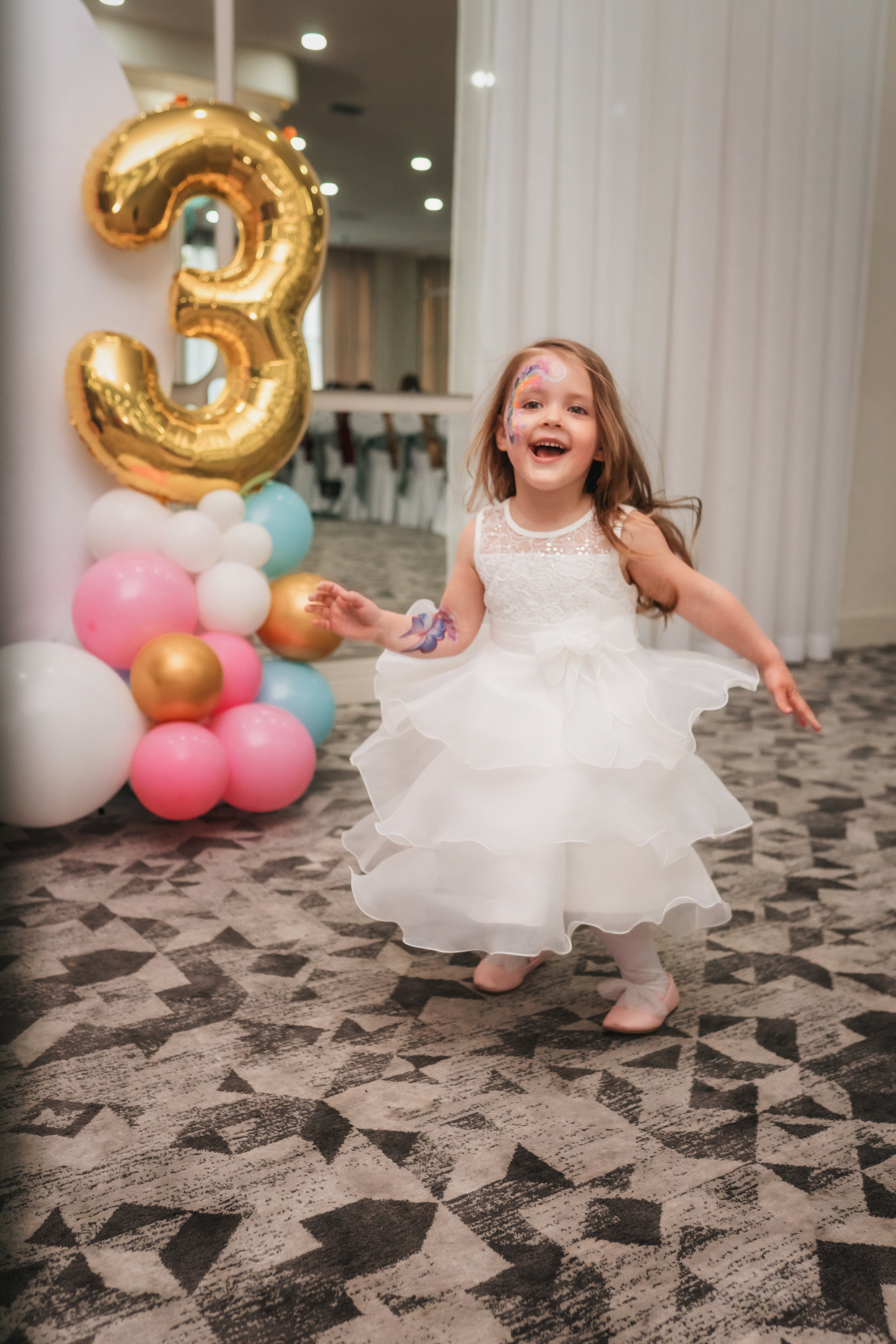 Мария и Анастасия. Семейный фотограф в Алматы Анжелика Али Номан