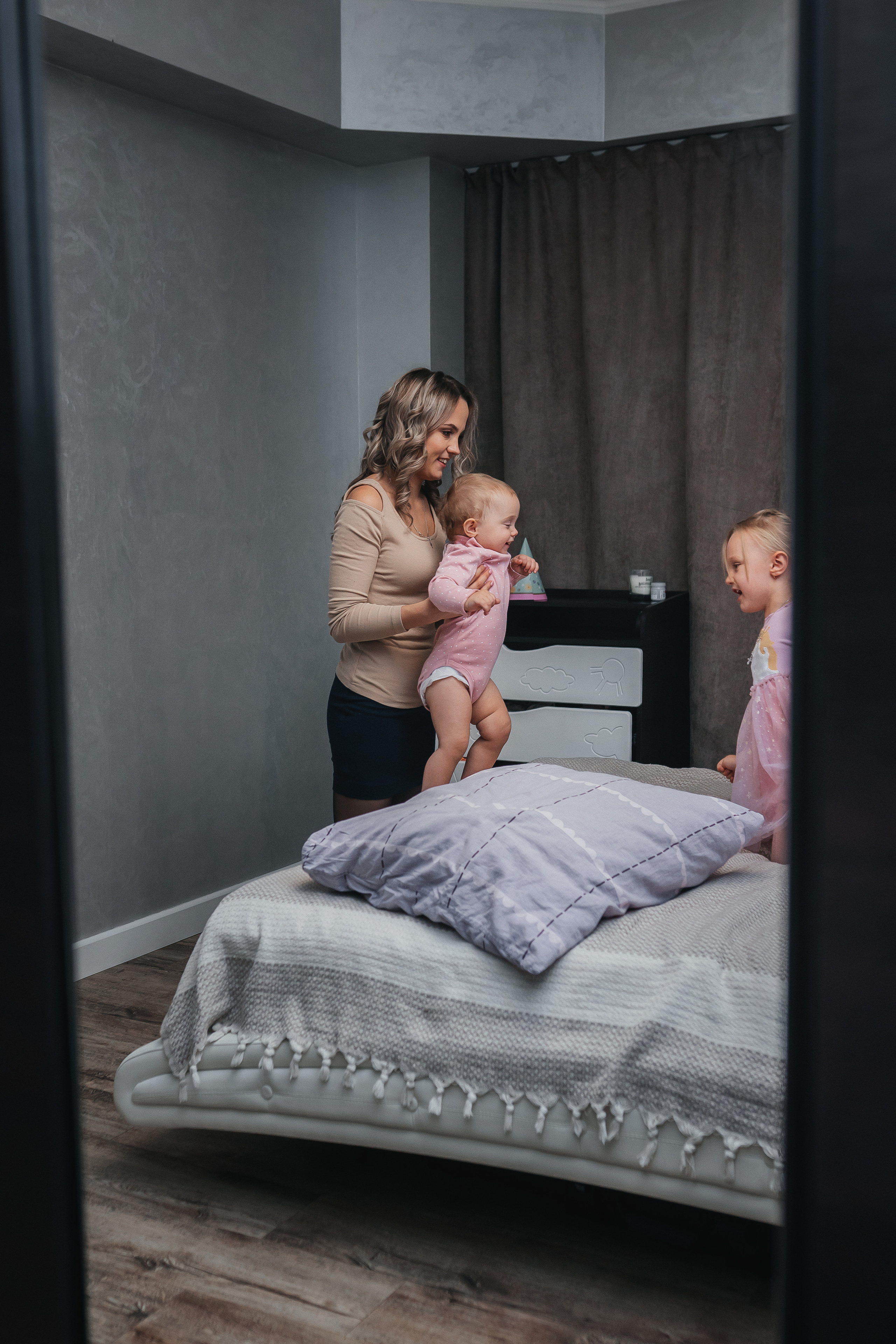 Годик Алисы дома. Семейный фотограф в Алматы Анжелика Али Номан