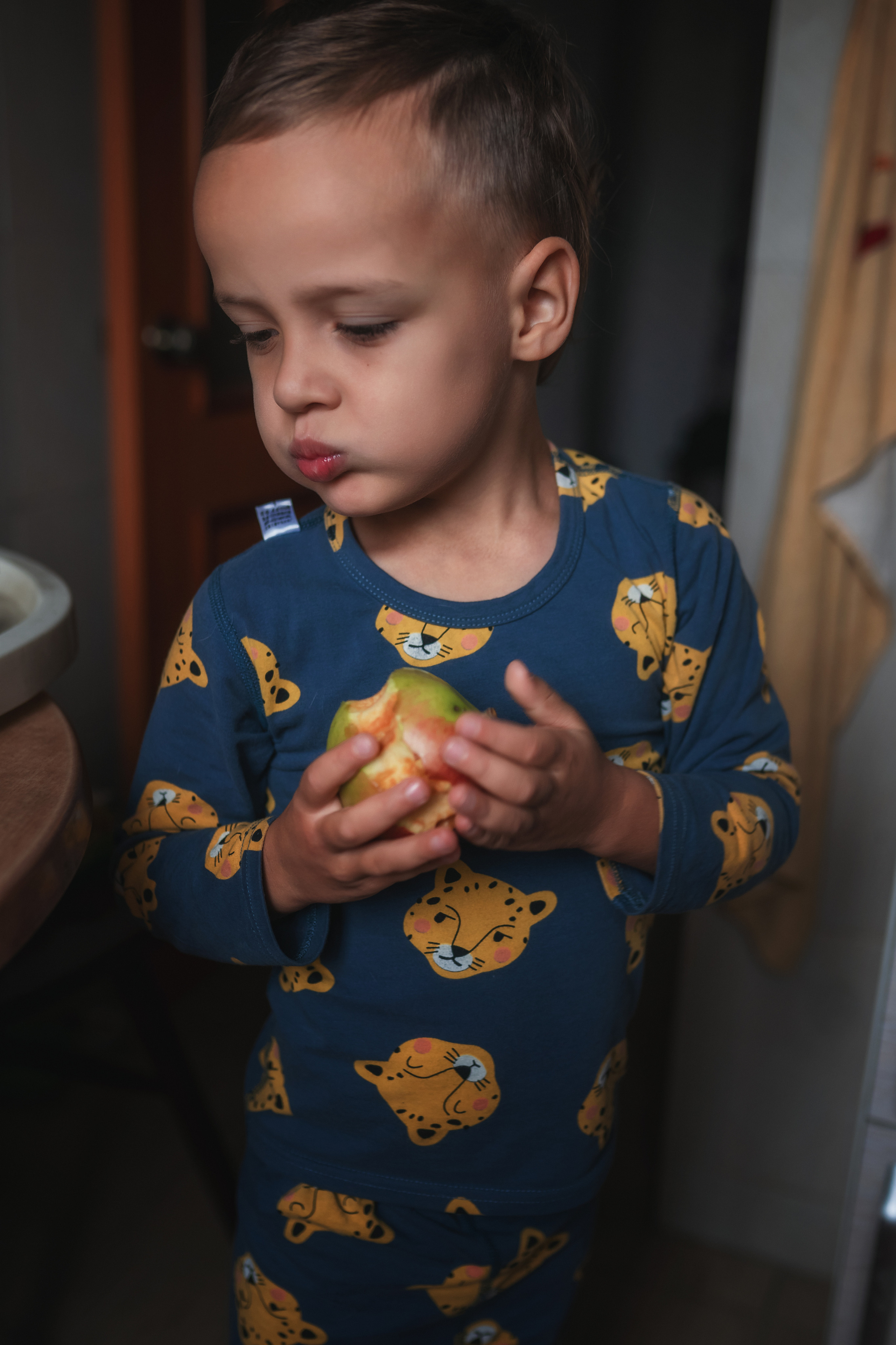 Дима, Алиса, Тёма. Семейный фотограф в Алматы Анжелика Али Номан