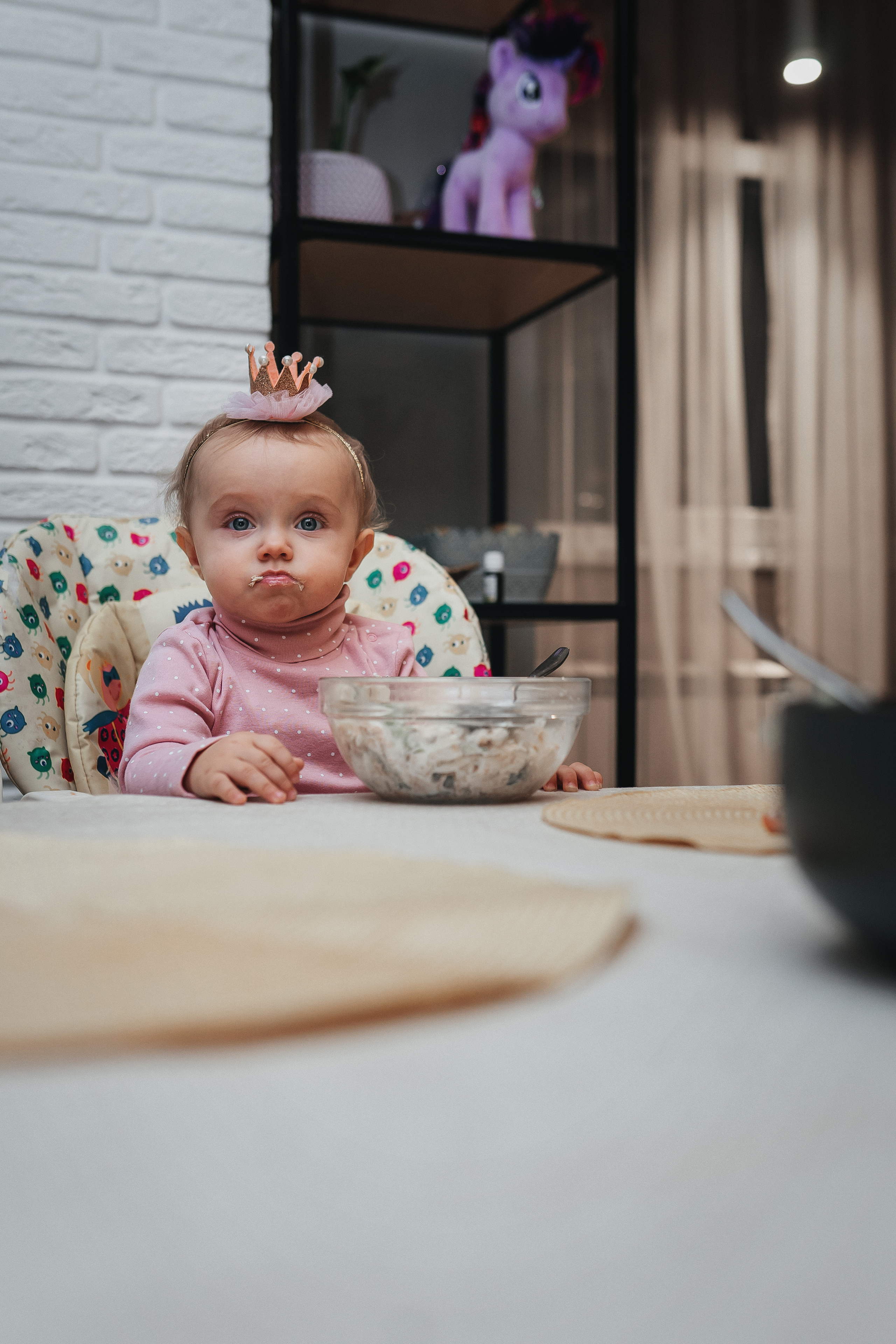 Годик Алисы дома. Семейный фотограф в Алматы Анжелика Али Номан