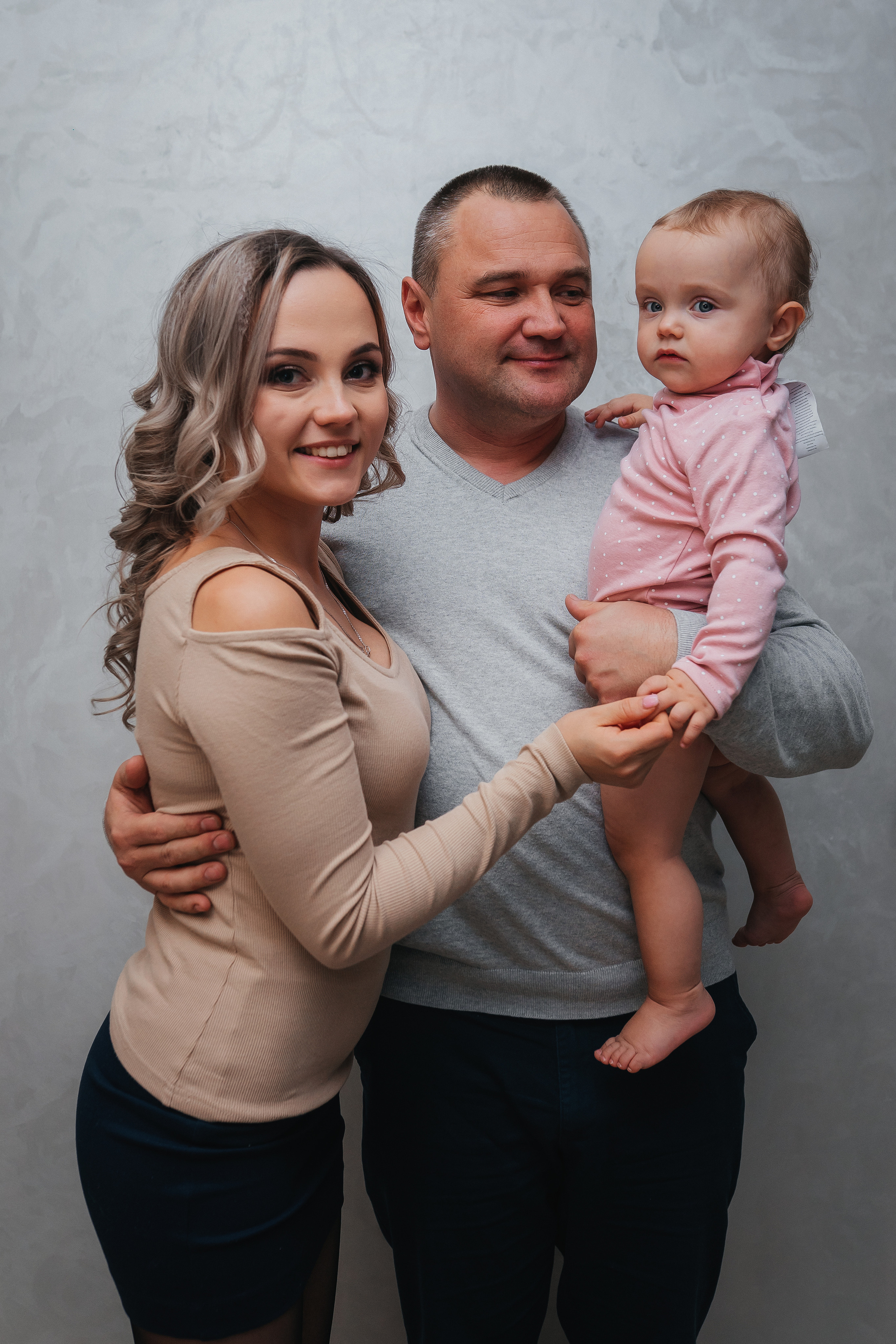 Годик Алисы дома. Семейный фотограф в Алматы Анжелика Али Номан