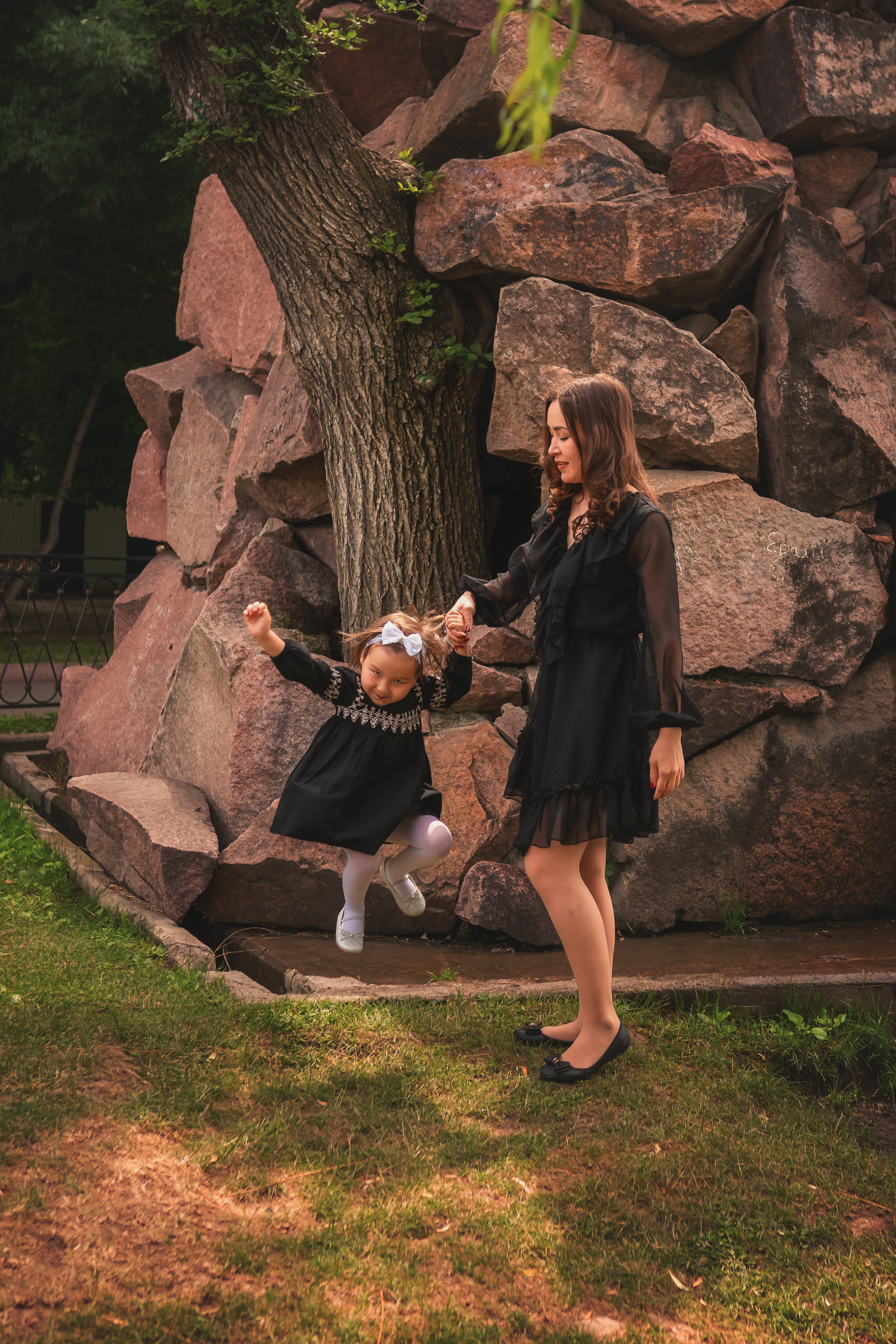 Асель и Айлин. Семейный фотограф в Алматы Анжелика Али Номан