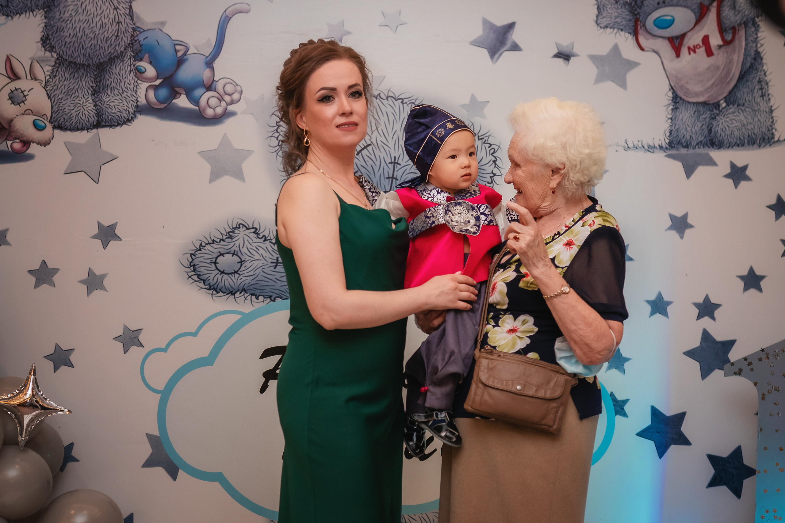 Руслану годик. Семейный фотограф в Алматы Анжелика Али Номан