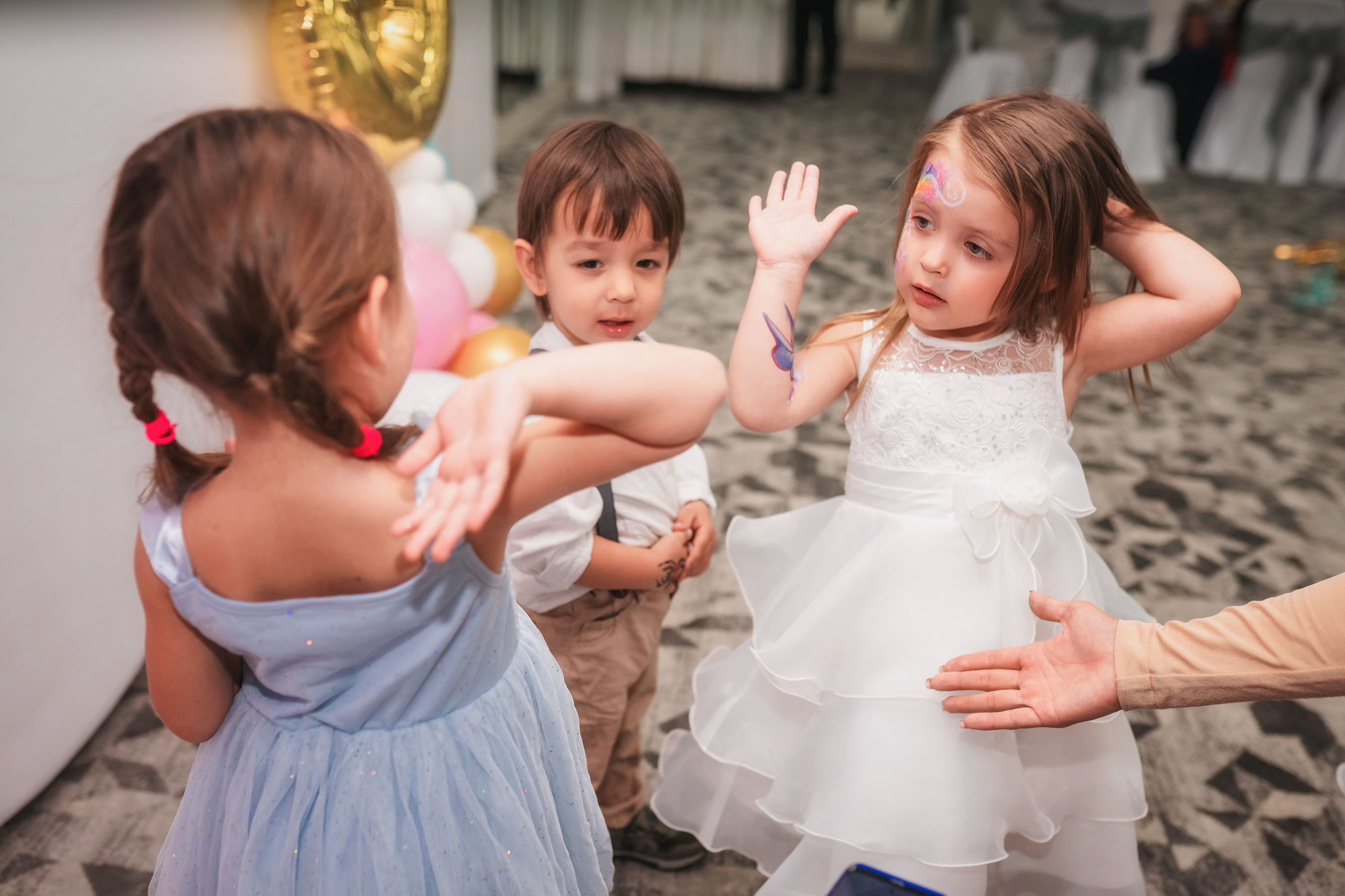 Мария и Анастасия. Семейный фотограф в Алматы Анжелика Али Номан