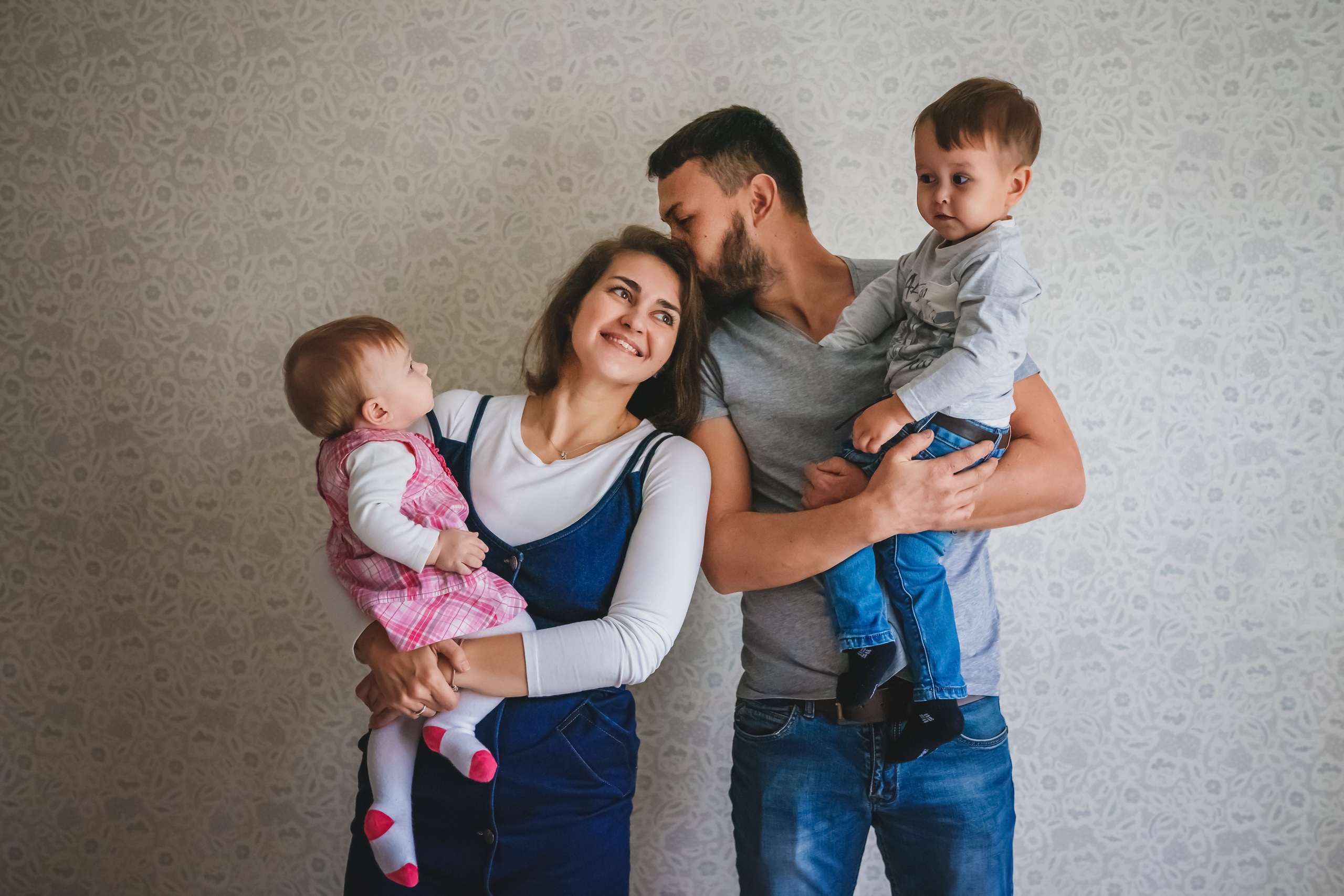 Руслан, Саша, Давид и Соня. Семейный фотограф в Алматы Анжелика Али Номан