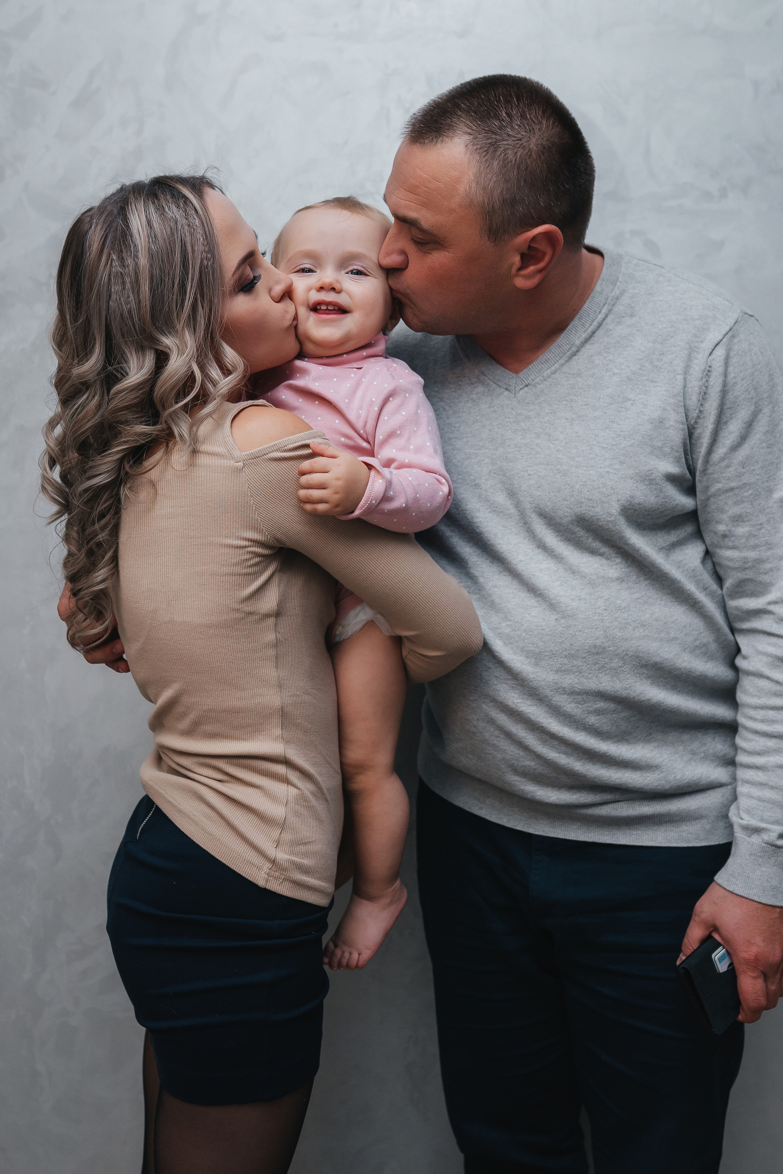 Годик Алисы дома. Семейный фотограф в Алматы Анжелика Али Номан