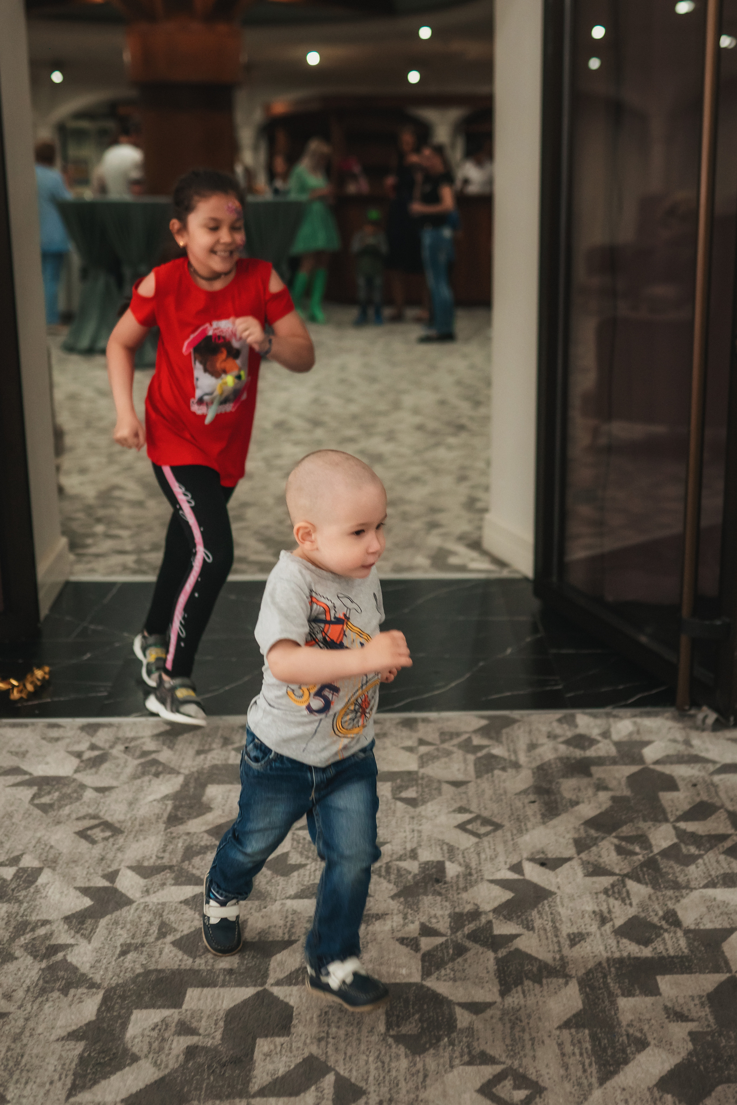 Мария и Анастасия. Семейный фотограф в Алматы Анжелика Али Номан