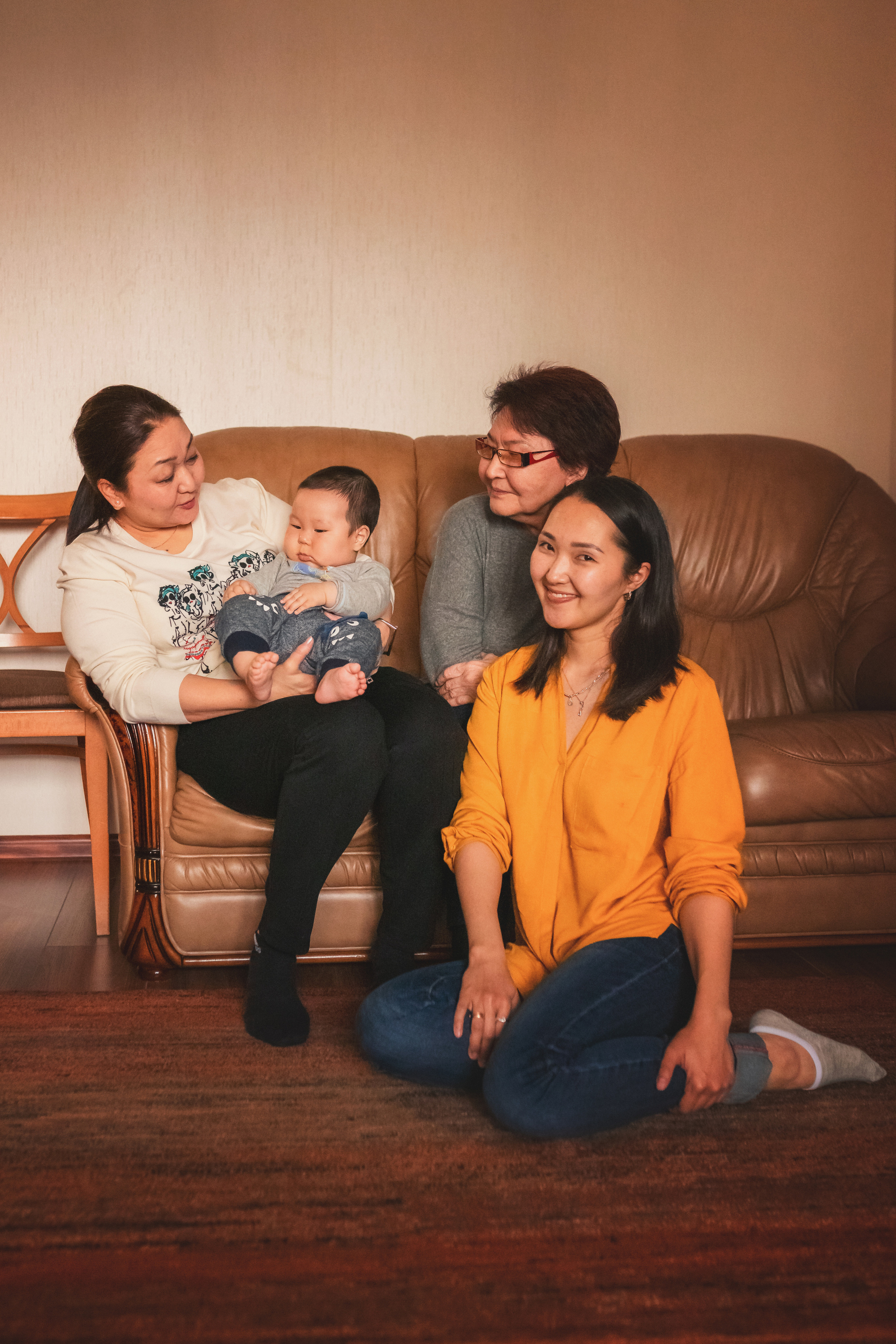 4 поколения. Семейный фотограф в Алматы Анжелика Али Номан