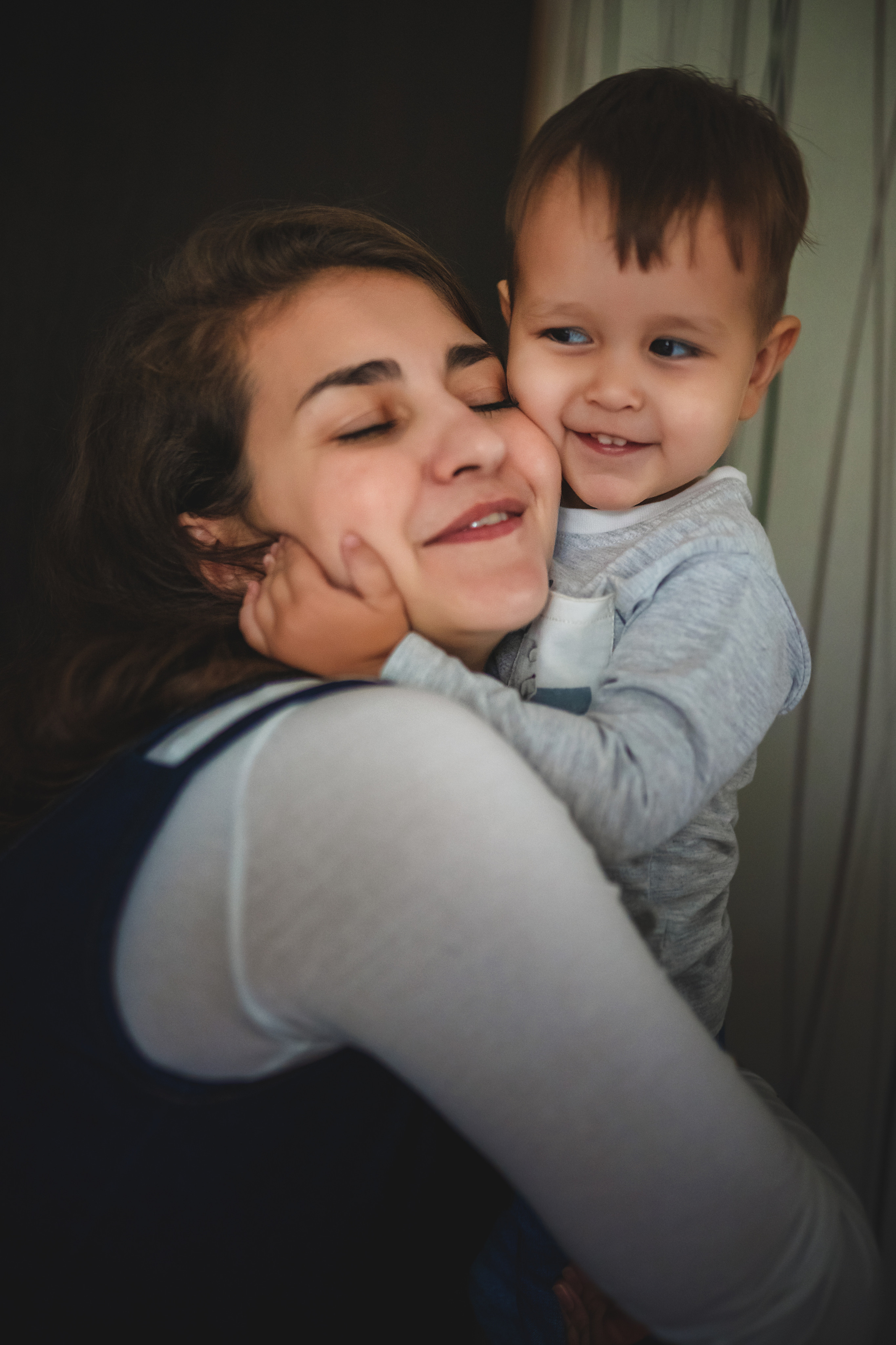 Руслан, Саша, Давид и Соня. Семейный фотограф в Алматы Анжелика Али Номан