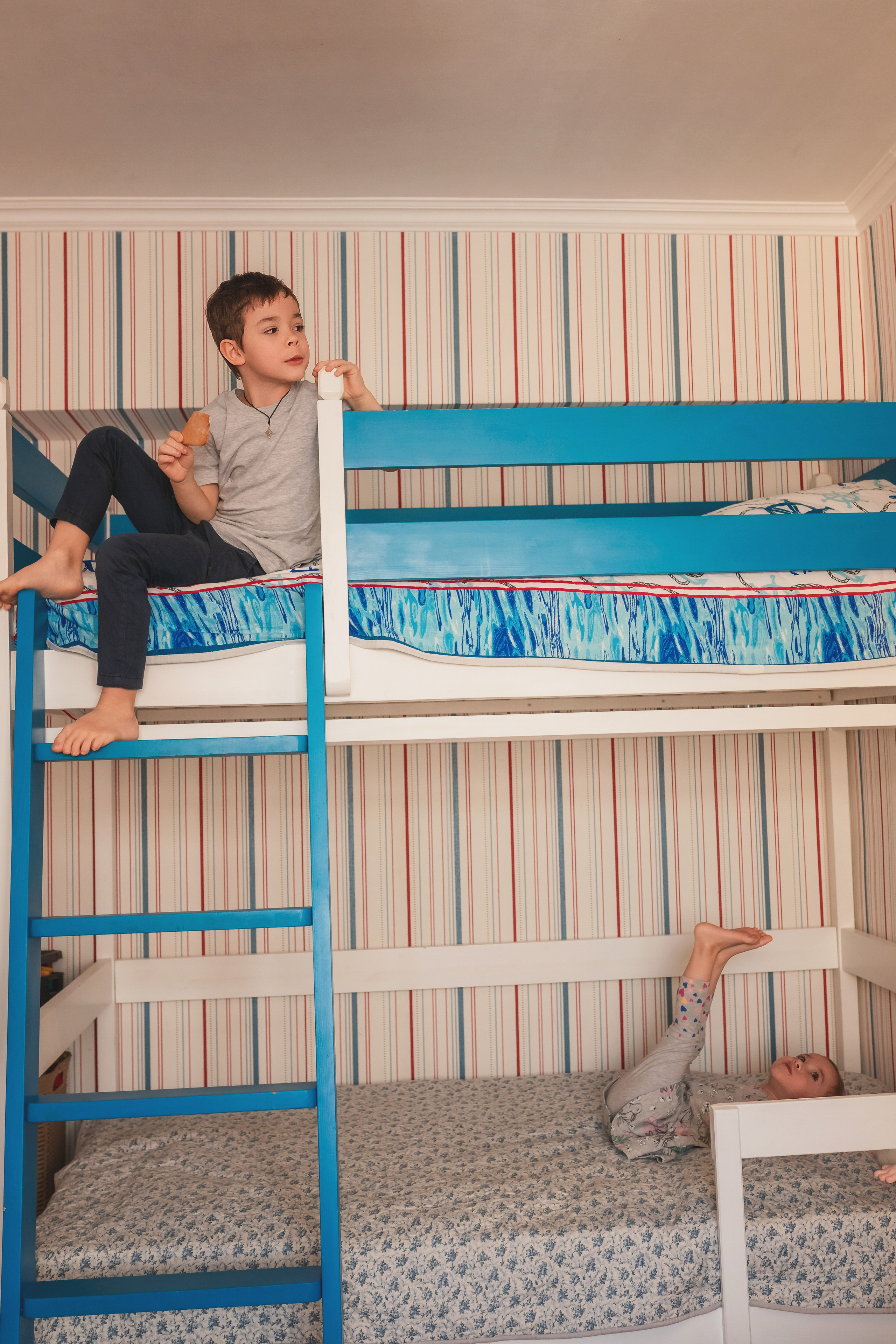 Егор, Руслана, Глеб, Мария. Семейный фотограф в Алматы Анжелика Али Номан