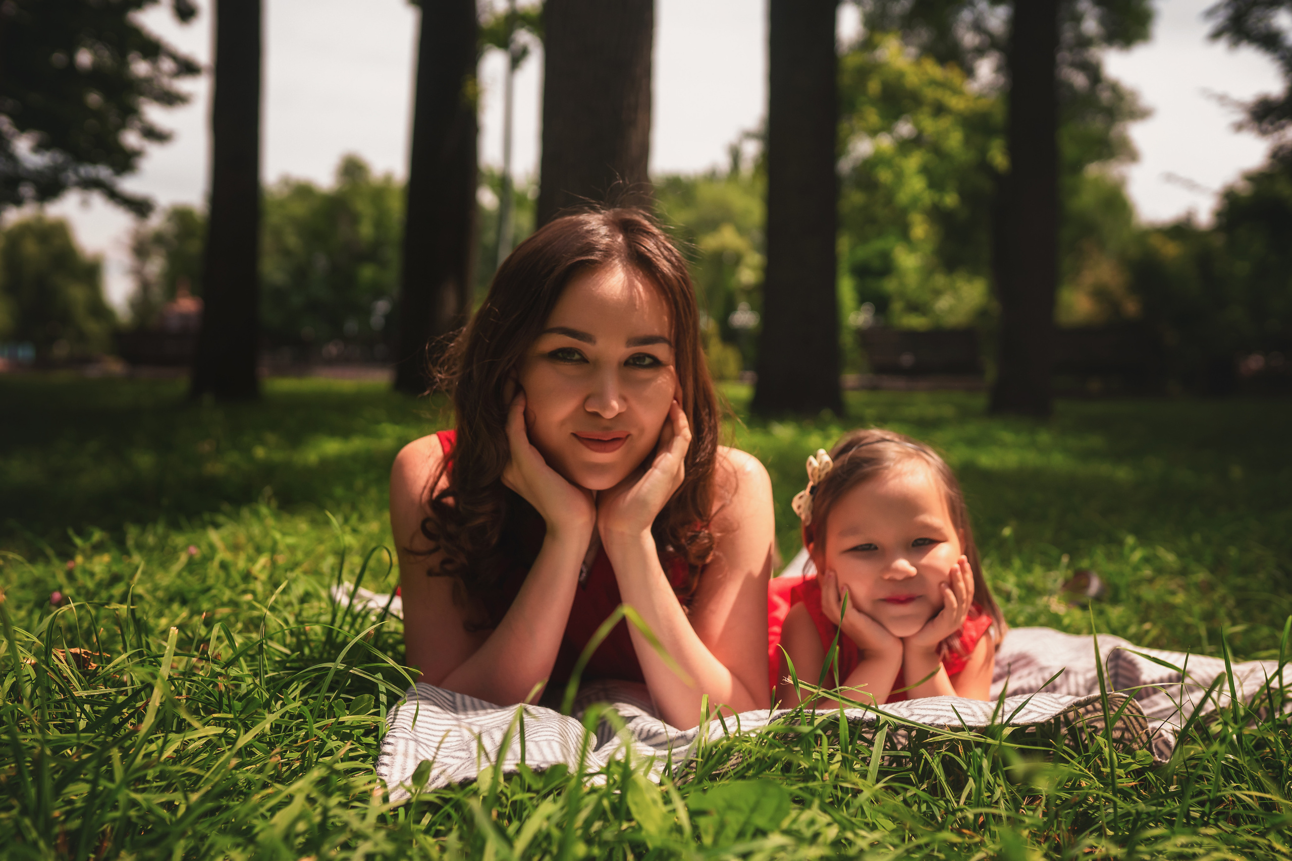 Асель и Айлин. Семейный фотограф в Алматы Анжелика Али Номан