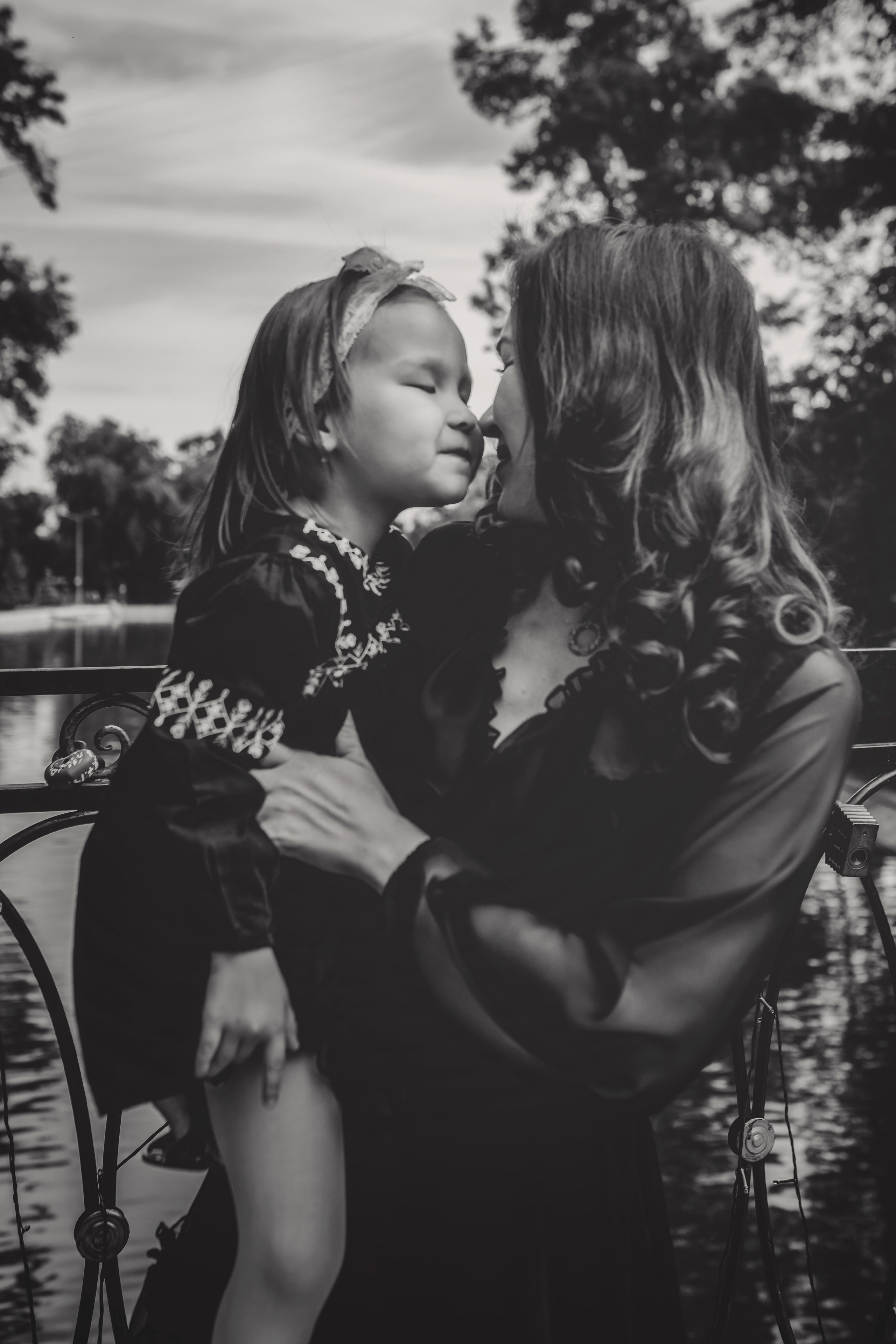 Асель и Айлин. Семейный фотограф в Алматы Анжелика Али Номан