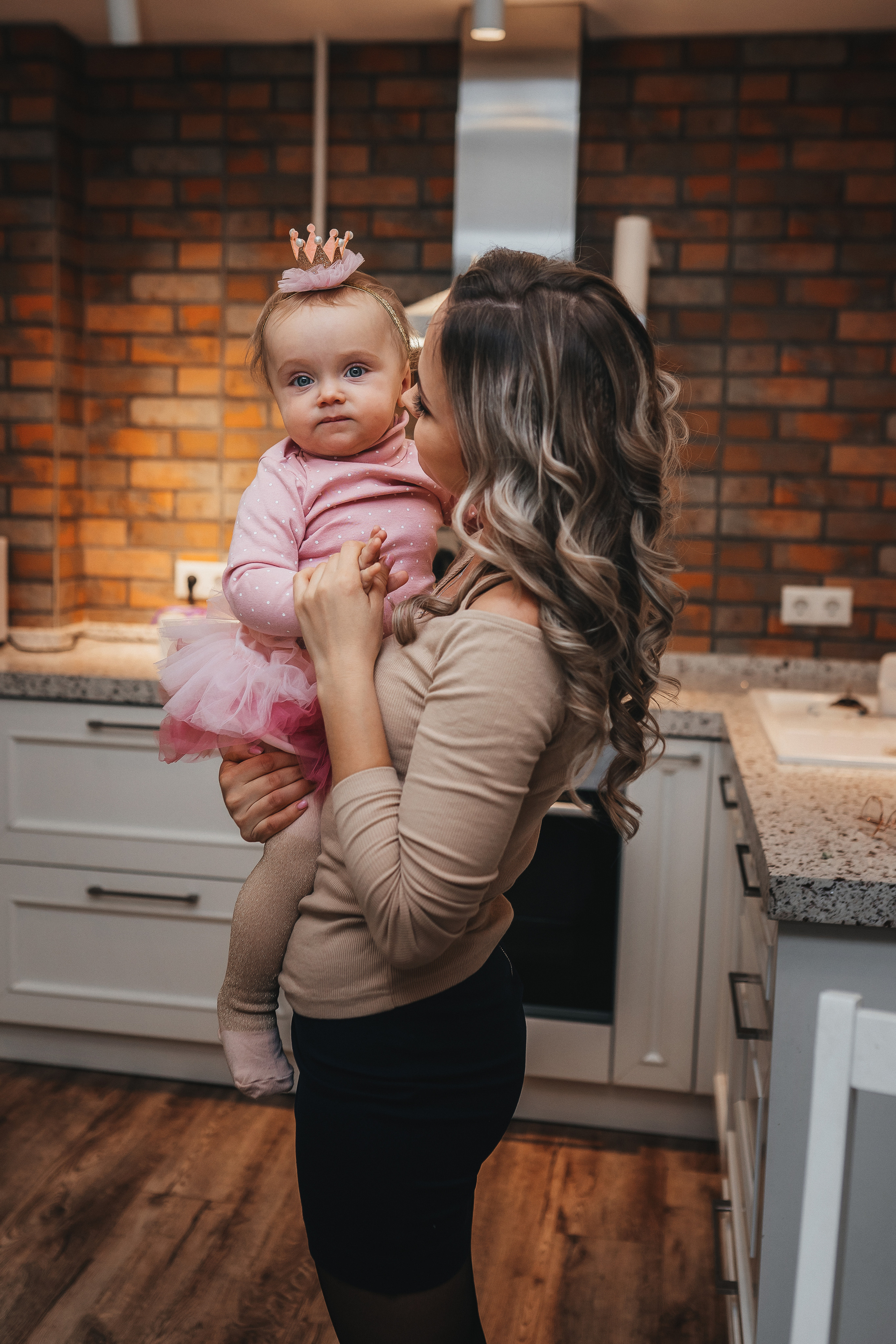 Годик Алисы дома. Семейный фотограф в Алматы Анжелика Али Номан