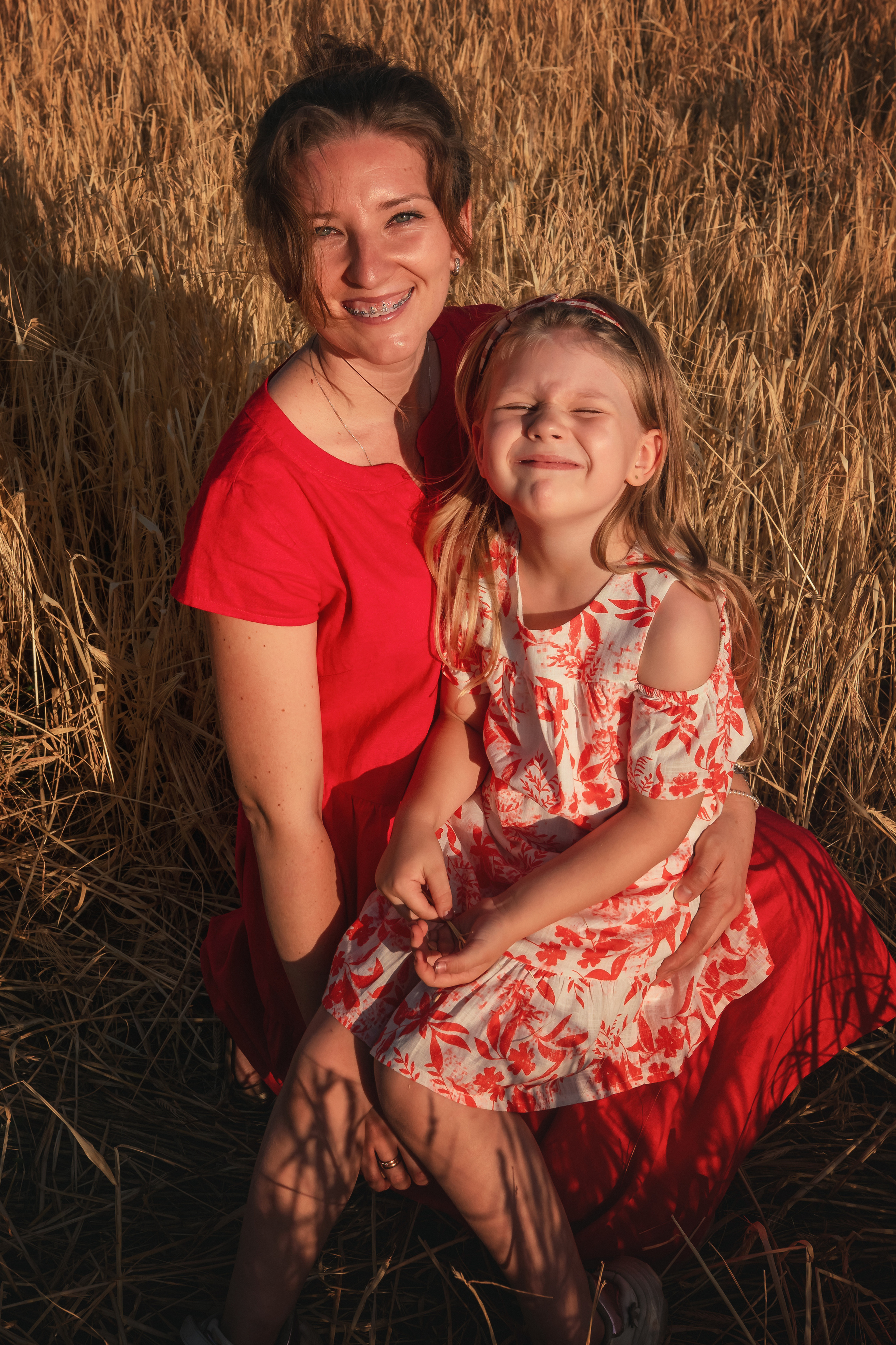 Миша, Настя, Полина и Леша в поле. Семейный фотограф в Алматы Анжелика Али Номан