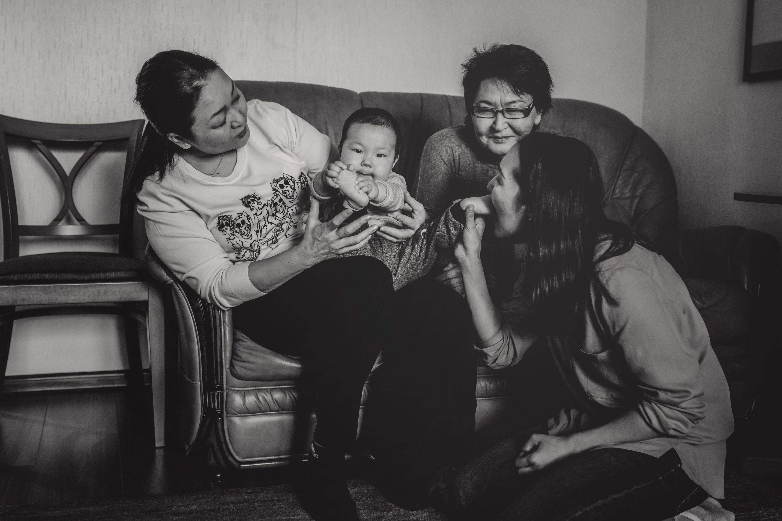 4 поколения. Семейный фотограф в Алматы Анжелика Али Номан