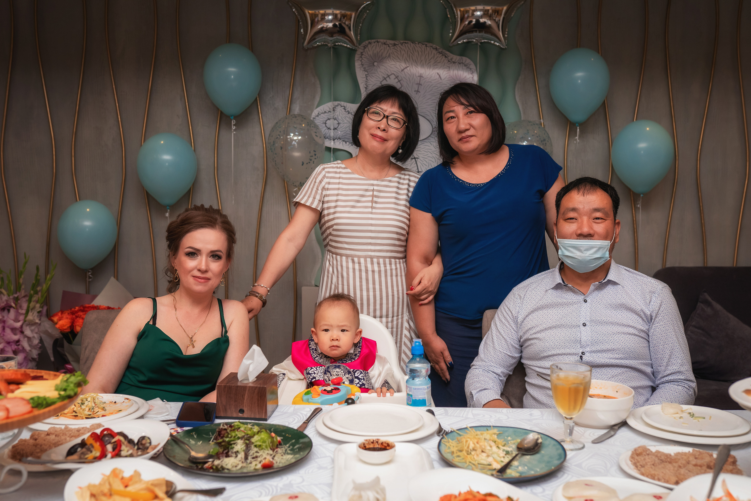 Руслану годик. Семейный фотограф в Алматы Анжелика Али Номан