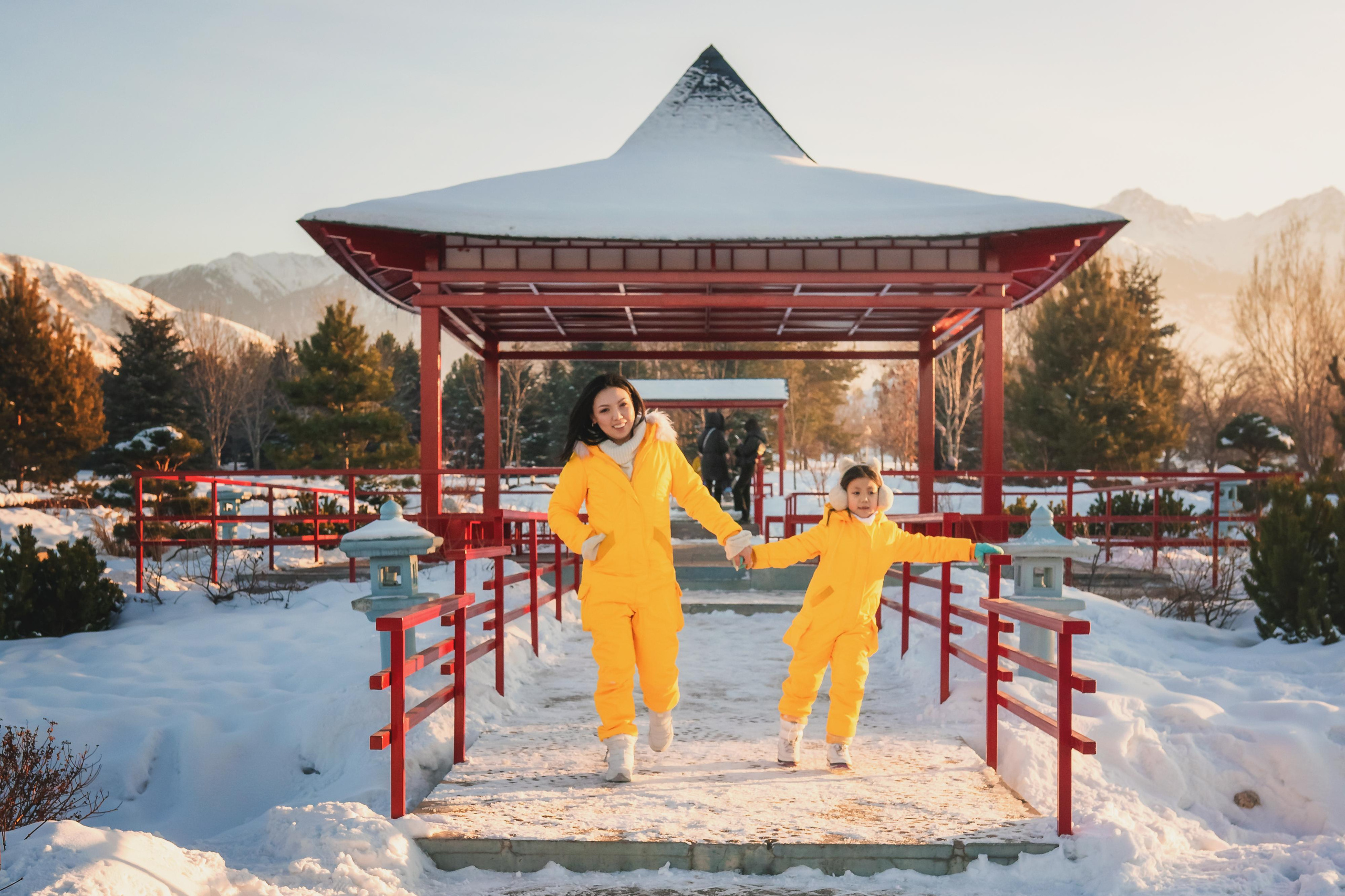 Мадина и Диана. Семейный фотограф в Алматы Анжелика Али Номан