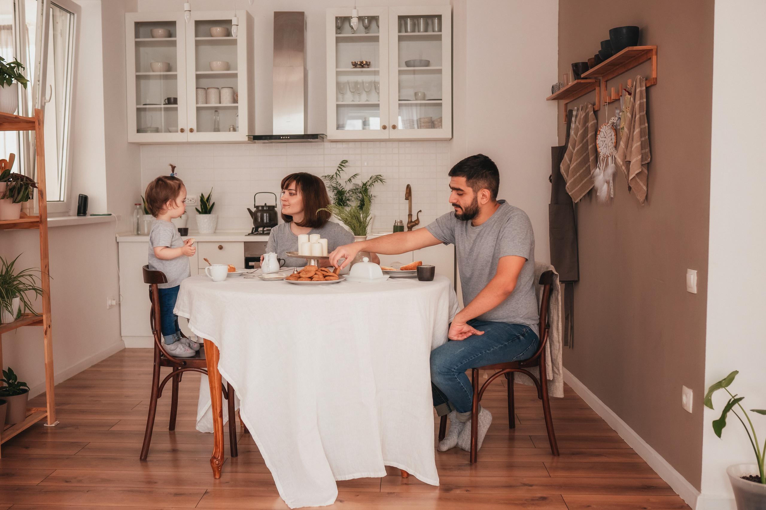 Арутюн, Марина, Карина. Семейный фотограф в Алматы Анжелика Али Номан
