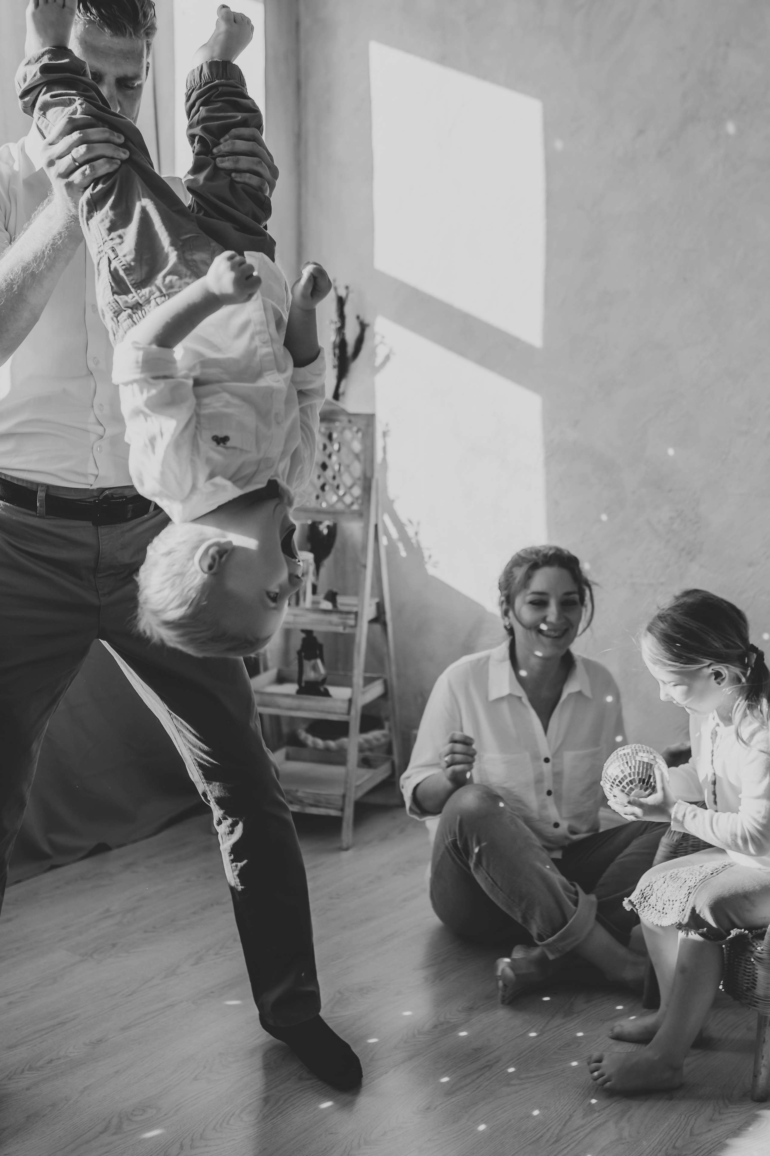 Миша, Настя, Полина и Леша. Семейный фотограф в Алматы Анжелика Али Номан